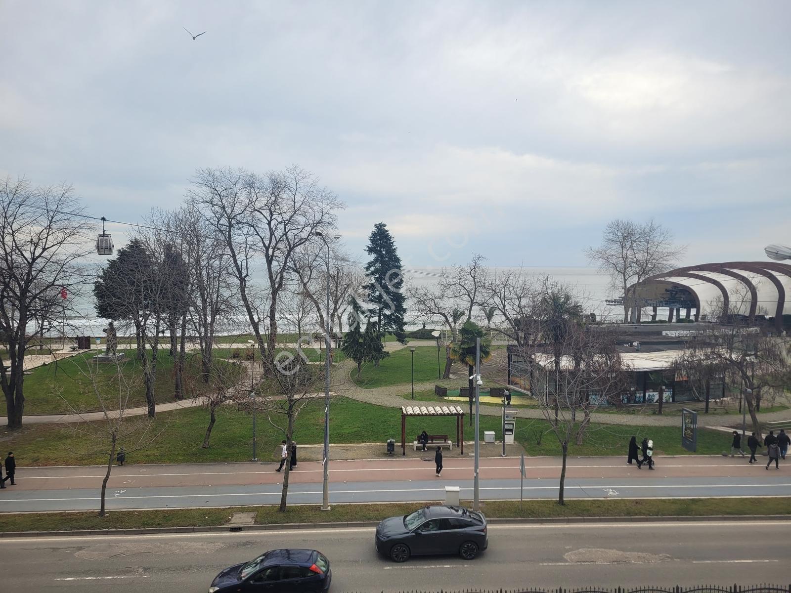 Şehir Merkezinde Geniş Ofis Olabilecek Daireler