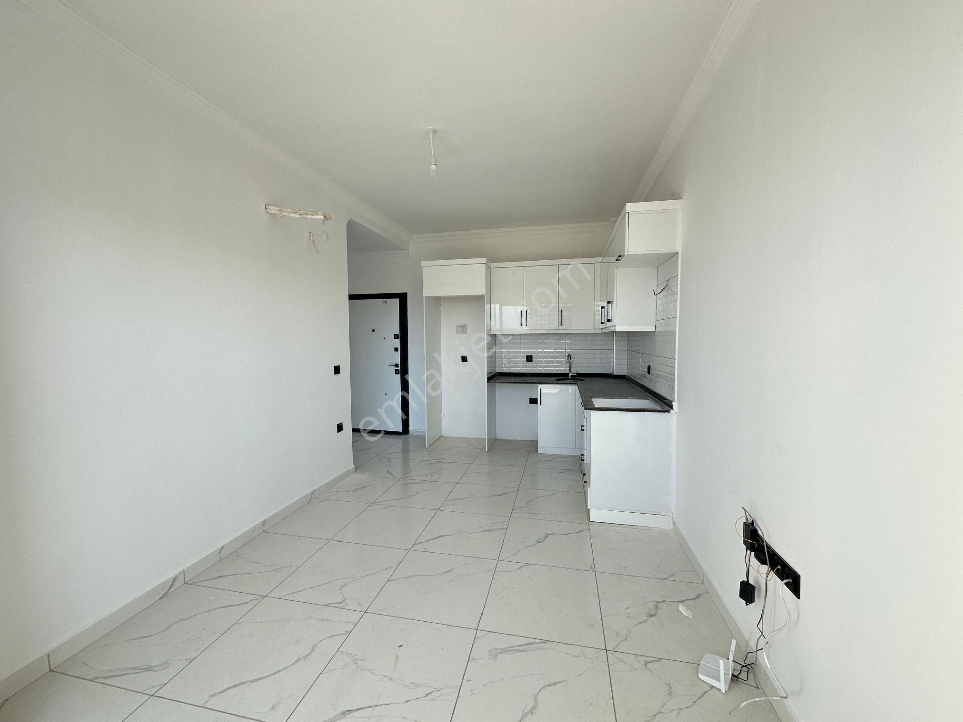 Full Aktiviteli Site İçerisinde Deniz Manzaralı 1+1 Daire - Görsel 8