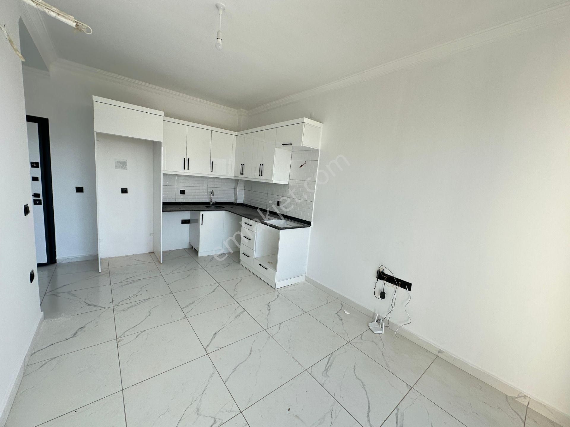 Full Aktiviteli Site İçerisinde Deniz Manzaralı 1+1 Daire - Görsel 9