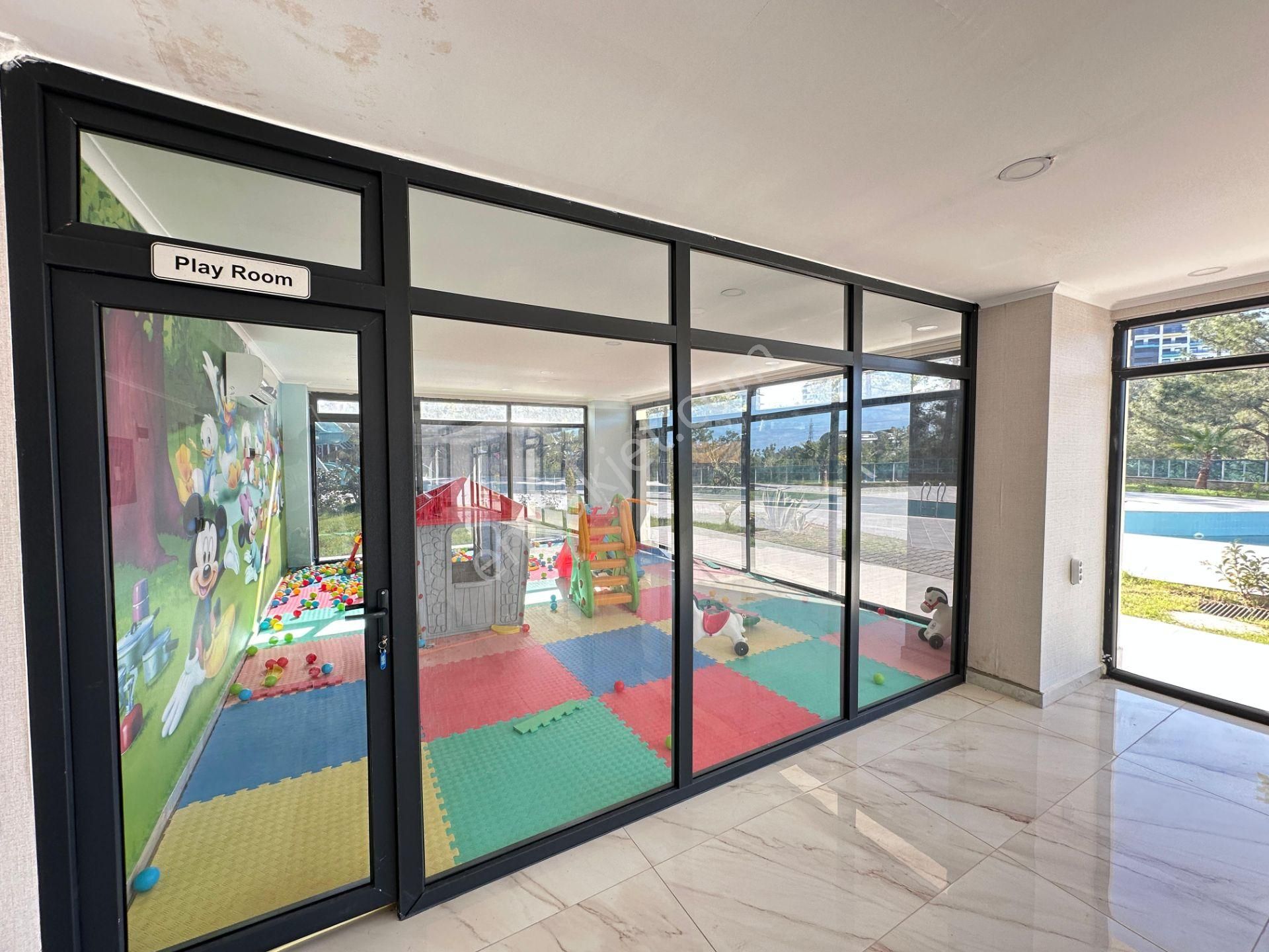 Full Aktiviteli Site İçerisinde Deniz Manzaralı 1+1 Daire - Görsel 23