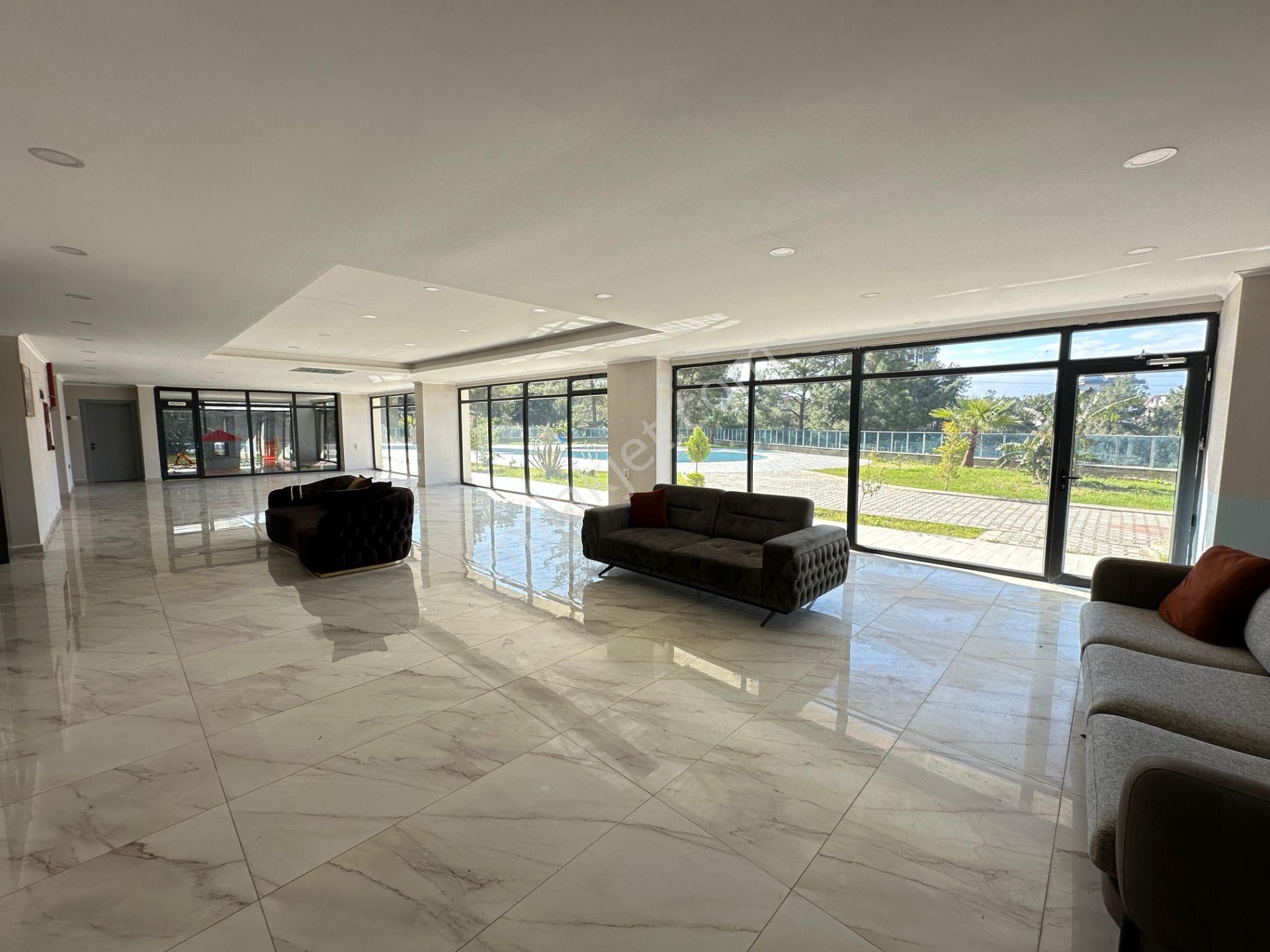 Full Aktiviteli Site İçerisinde Deniz Manzaralı 1+1 Daire - Görsel 21
