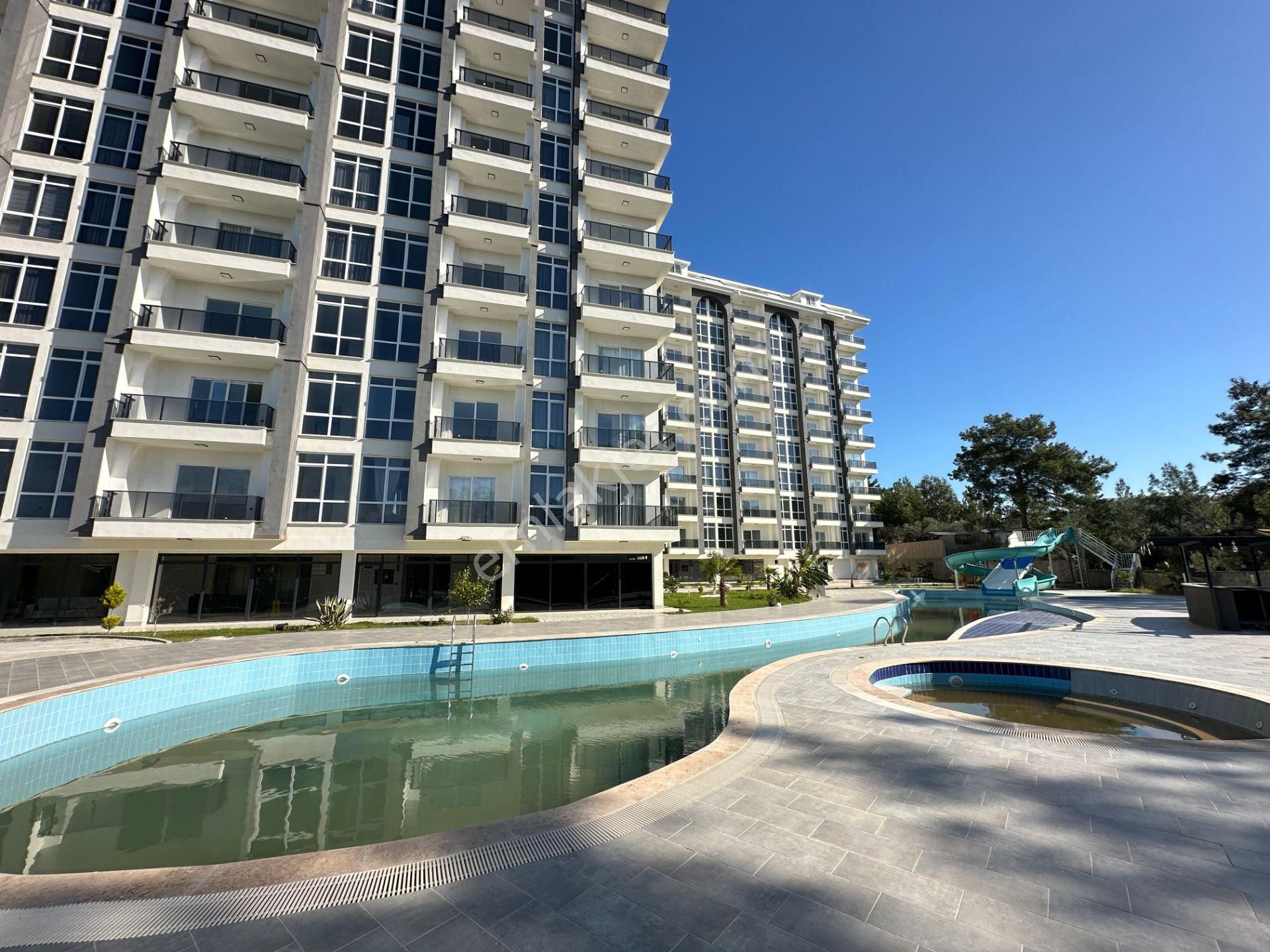 Full Aktiviteli Site İçerisinde Deniz Manzaralı 1+1 Daire - Görsel 32