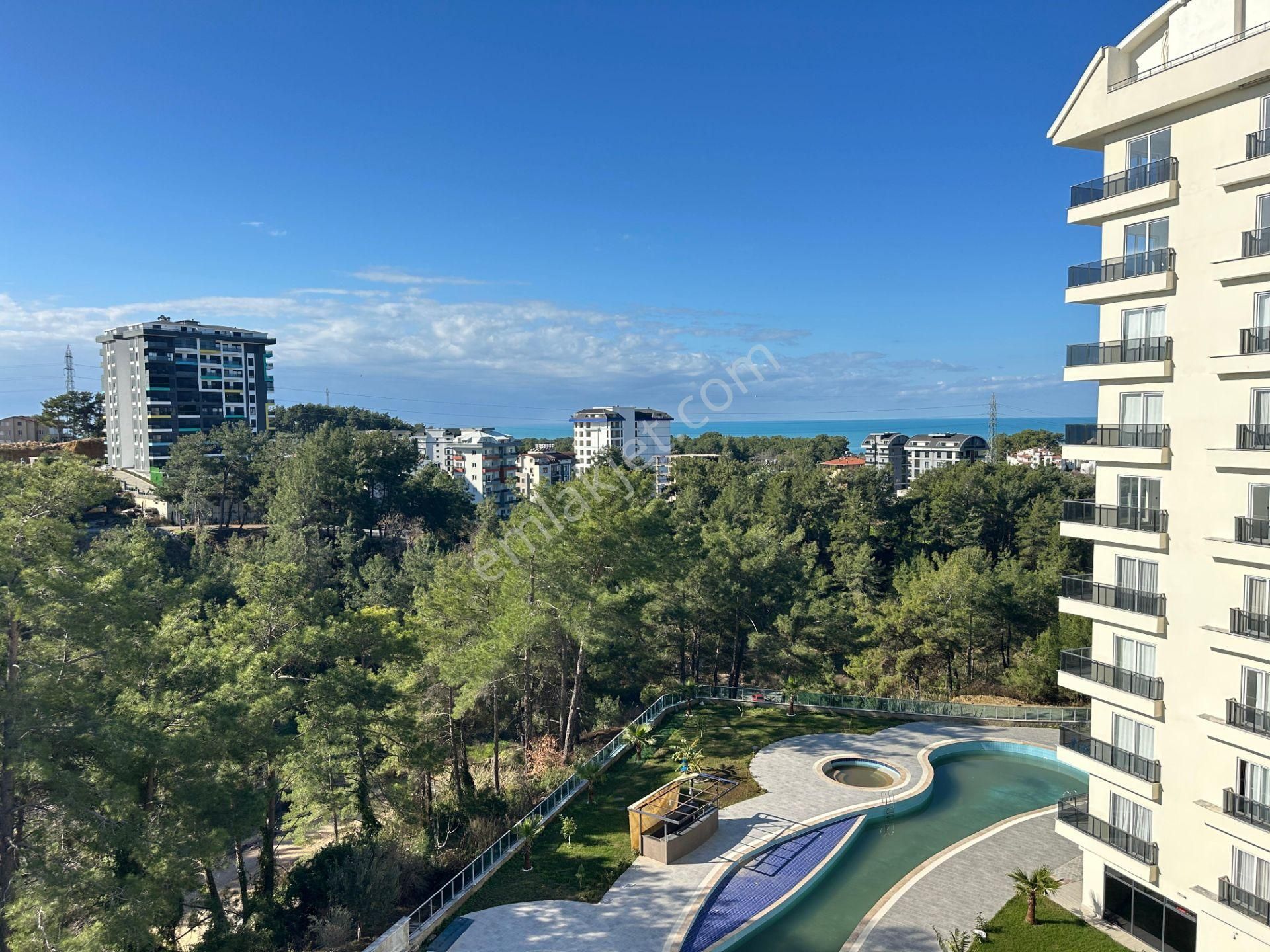 Full Aktiviteli Site İçerisinde Deniz Manzaralı 1+1 Daire - Görsel 17