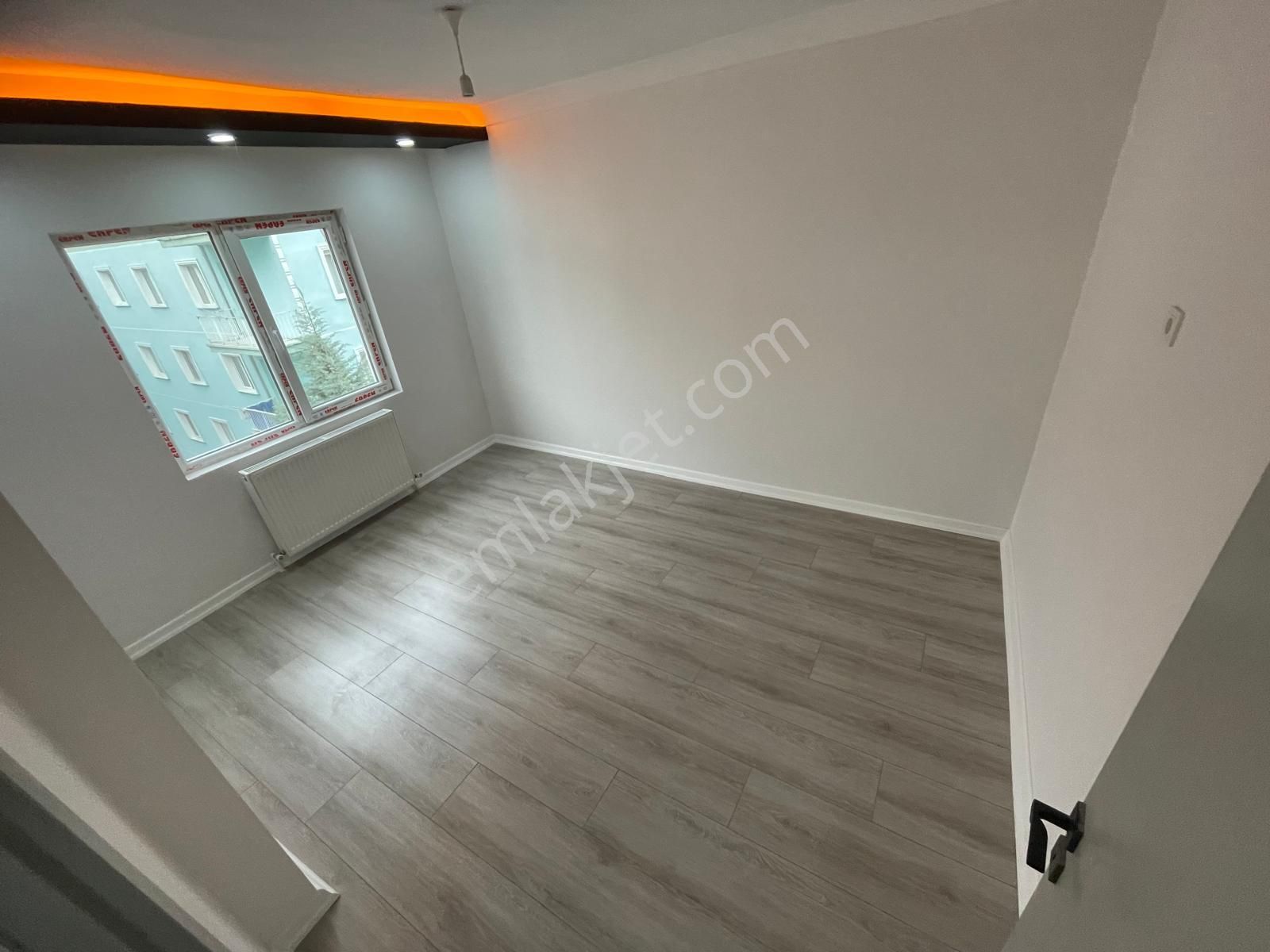 Sincan Pplevne Mah.'de Satılık 3+1 Ara Katta Full Yapılı Daire - Görsel 9