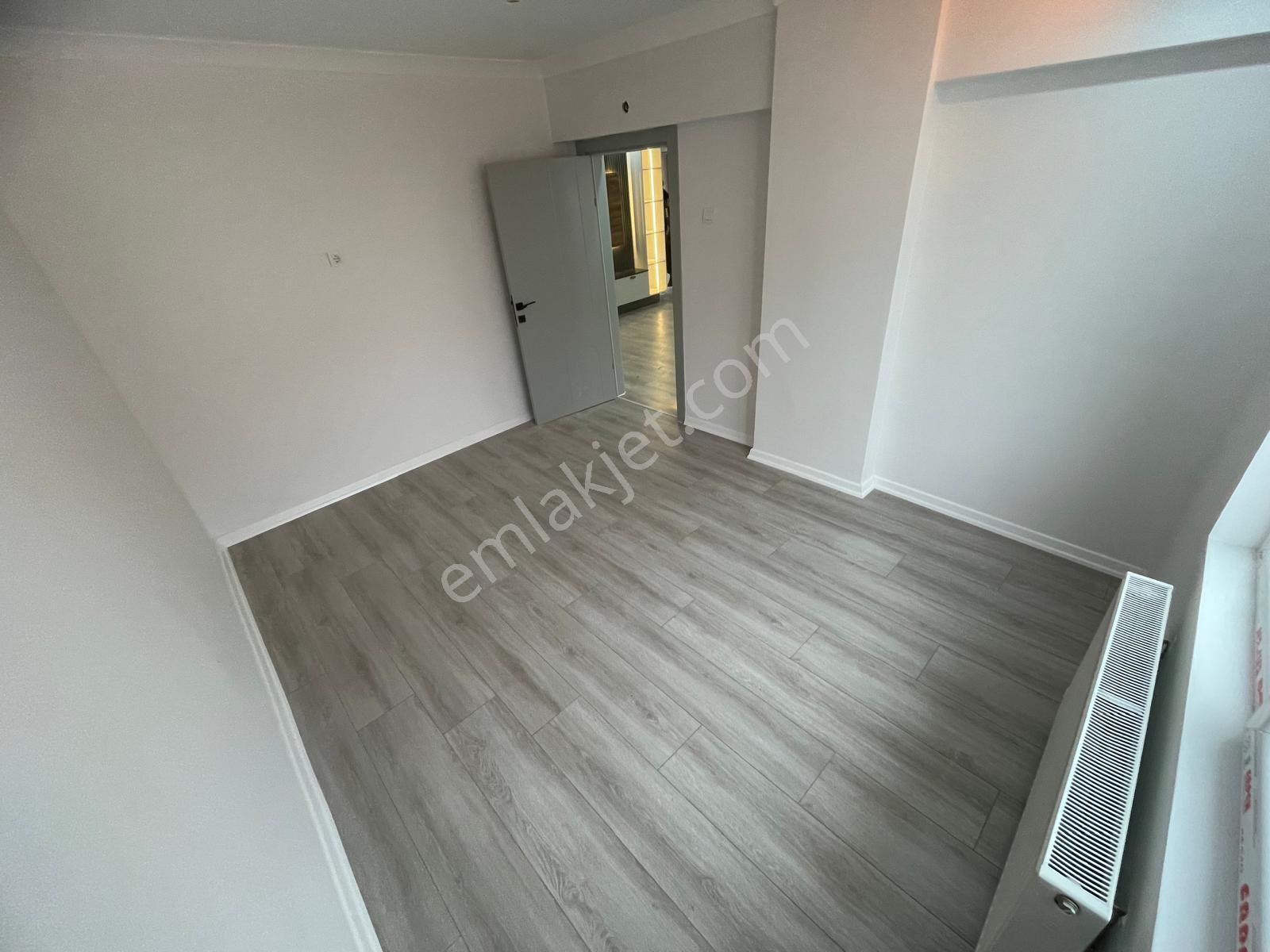 Sincan Pplevne Mah.'de Satılık 3+1 Ara Katta Full Yapılı Daire - Görsel 10