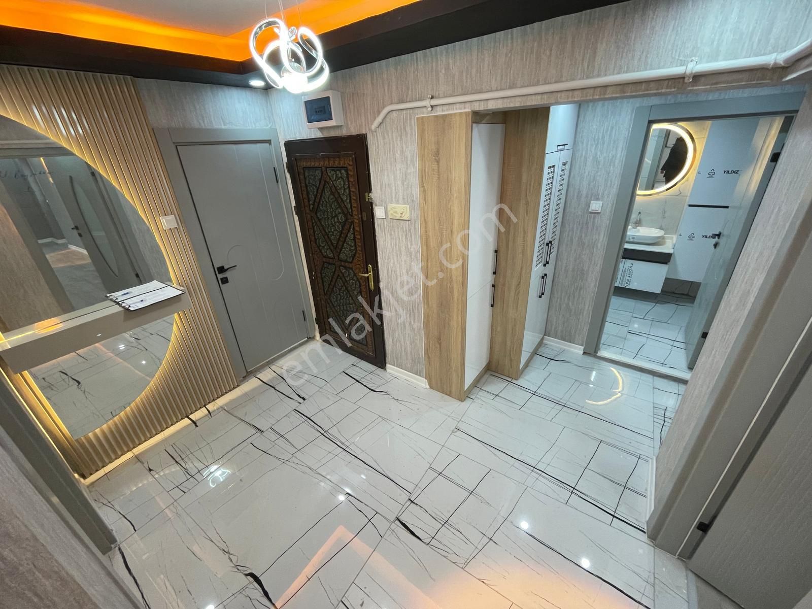 Sincan Pplevne Mah.'de Satılık 3+1 Ara Katta Full Yapılı Daire - Görsel 23