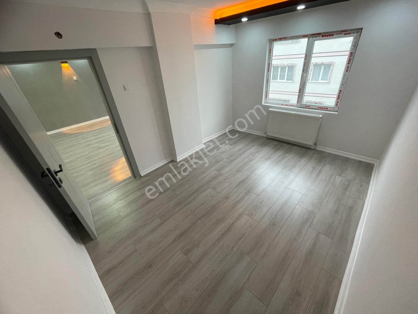 Sincan Pplevne Mah.'de Satılık 3+1 Ara Katta Full Yapılı Daire - Görsel 12