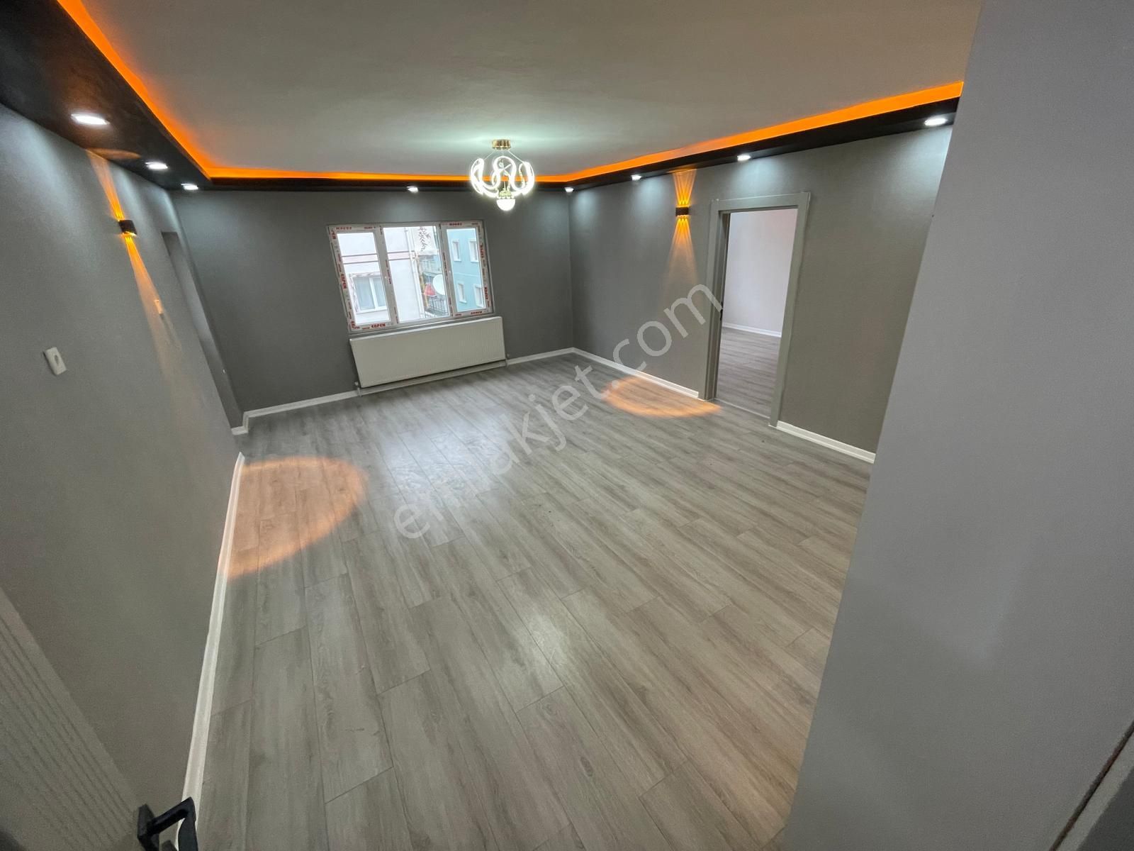 Sincan Pplevne Mah.'de Satılık 3+1 Ara Katta Full Yapılı Daire - Görsel 5