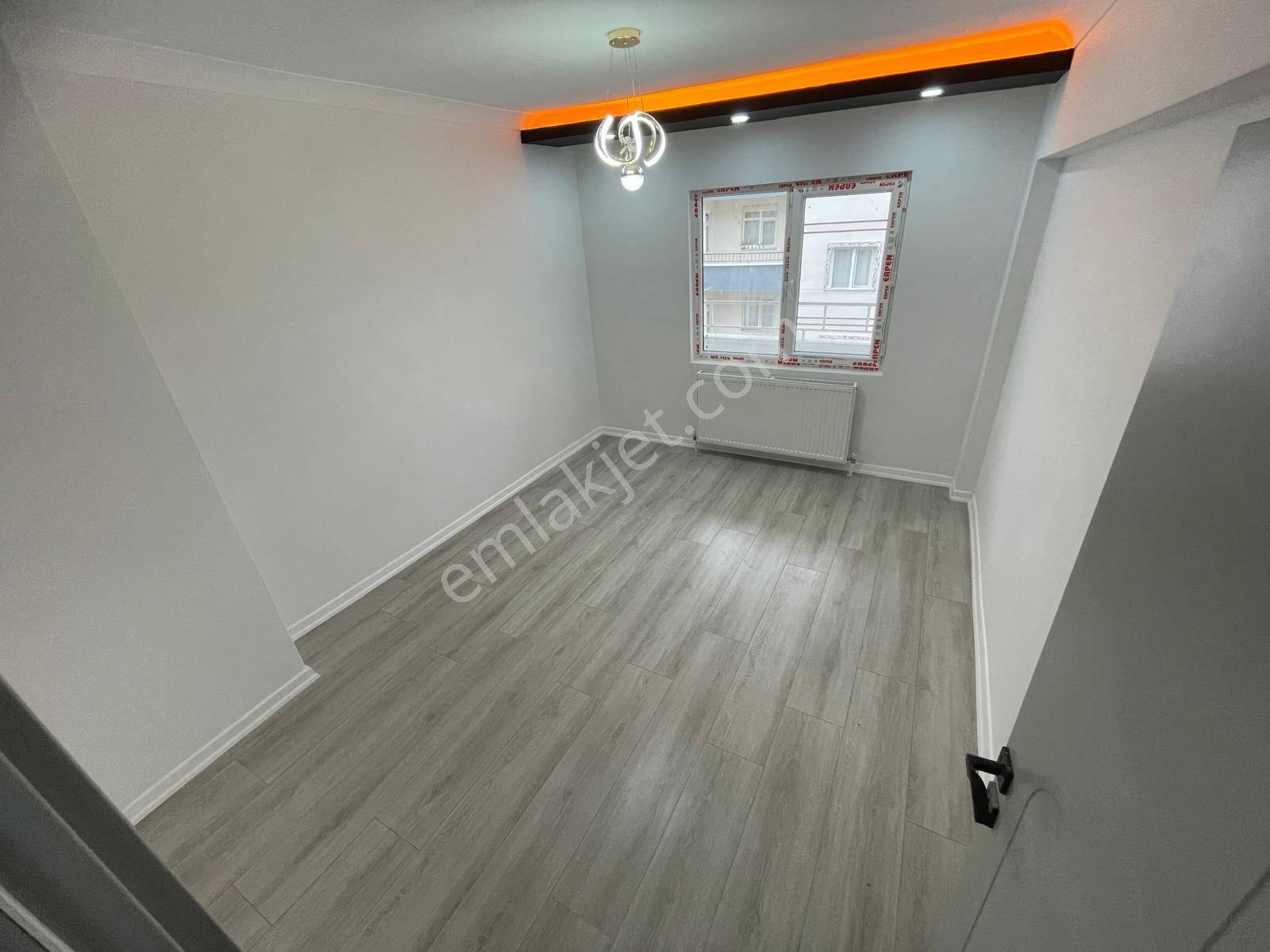 Sincan Pplevne Mah.'de Satılık 3+1 Ara Katta Full Yapılı Daire - Görsel 13