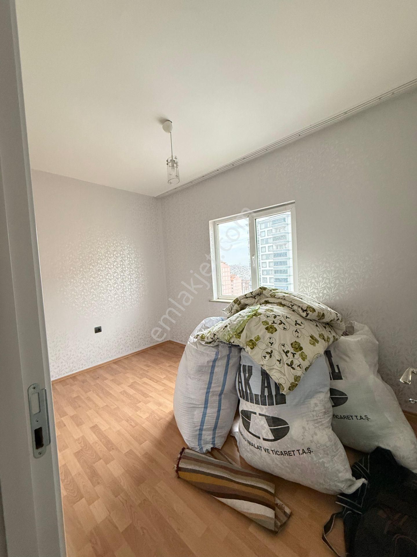 Mavi Emlak Tan Seyrantepede C Tokilerde Satılık 3+1 Daire 2.925.000 Tl - Görsel 5