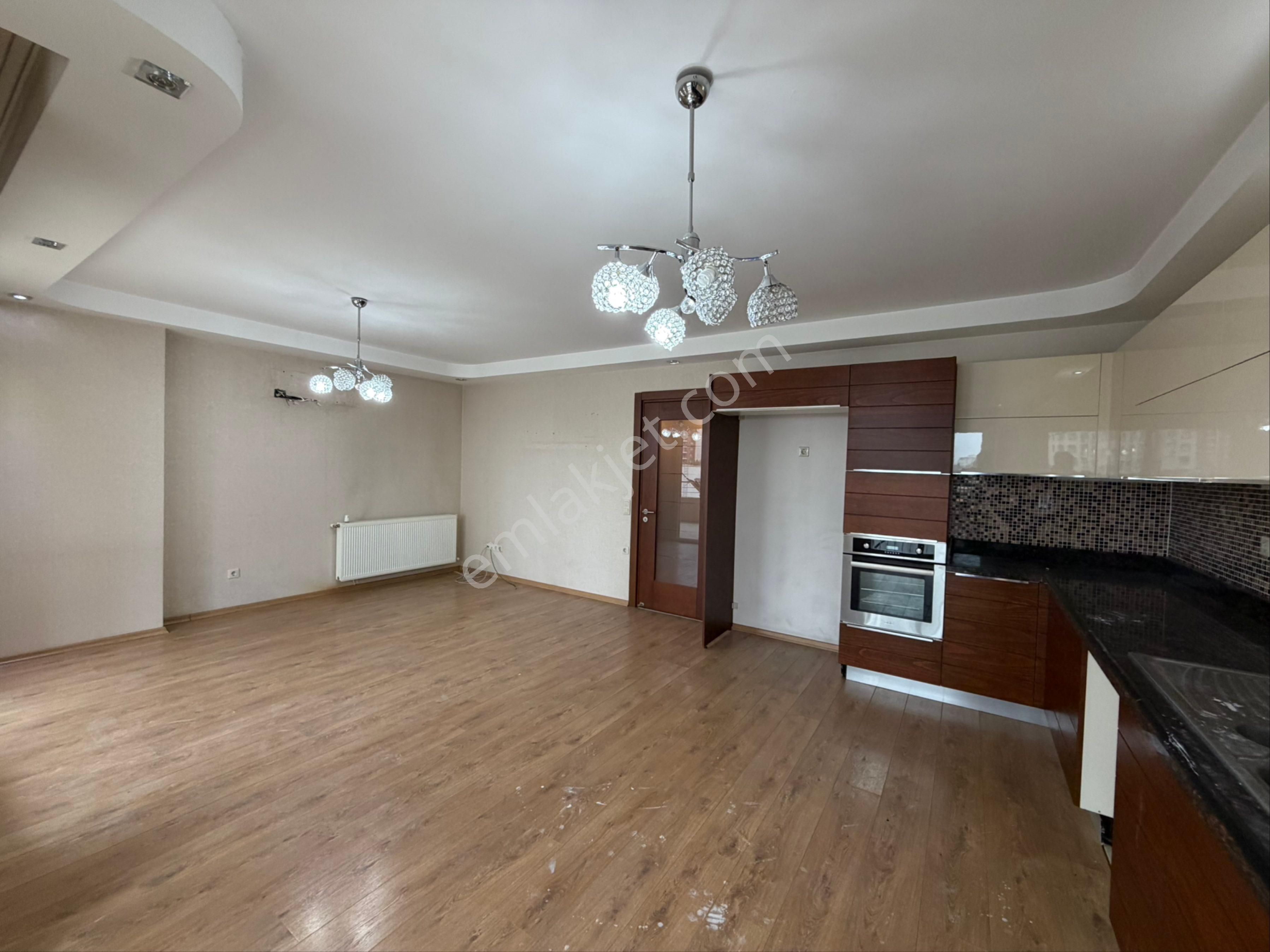 Türkmen Başı Groseri Üzeri Mükemmel Lokasyonda 4+1 Satılık Daire - Görsel 4