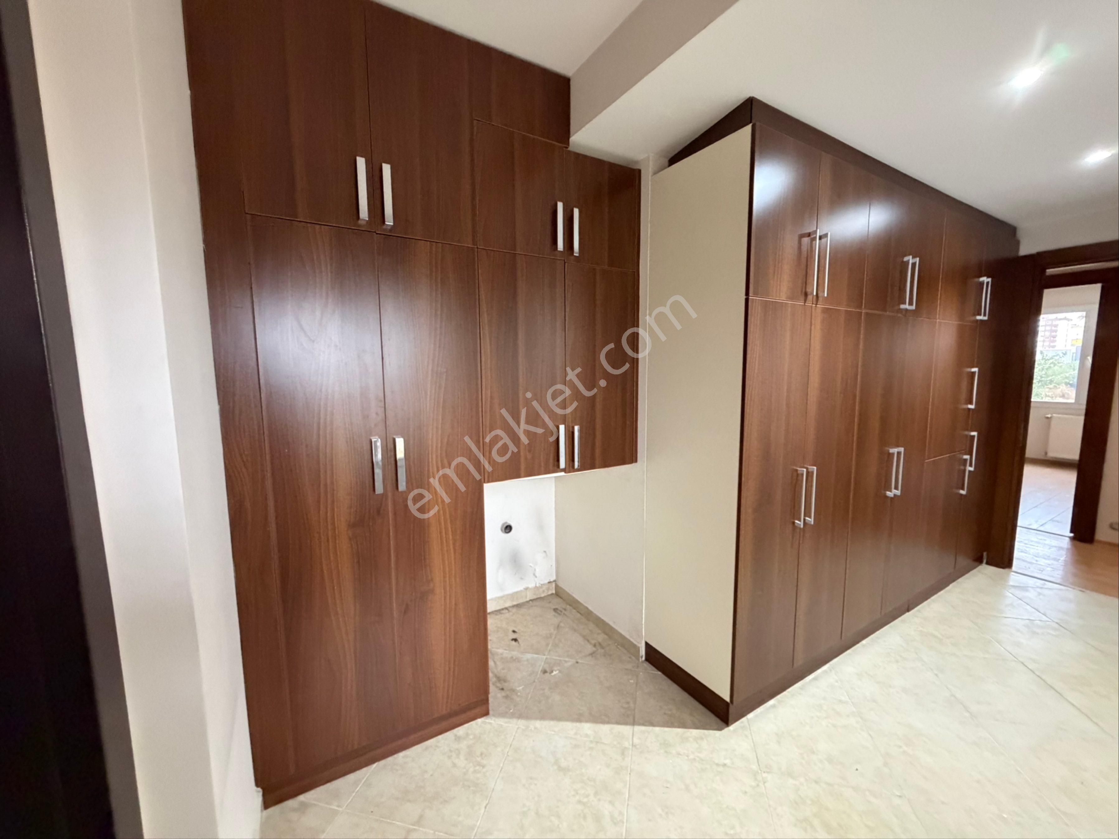 Türkmen Başı Groseri Üzeri Mükemmel Lokasyonda 4+1 Satılık Daire - Görsel 17