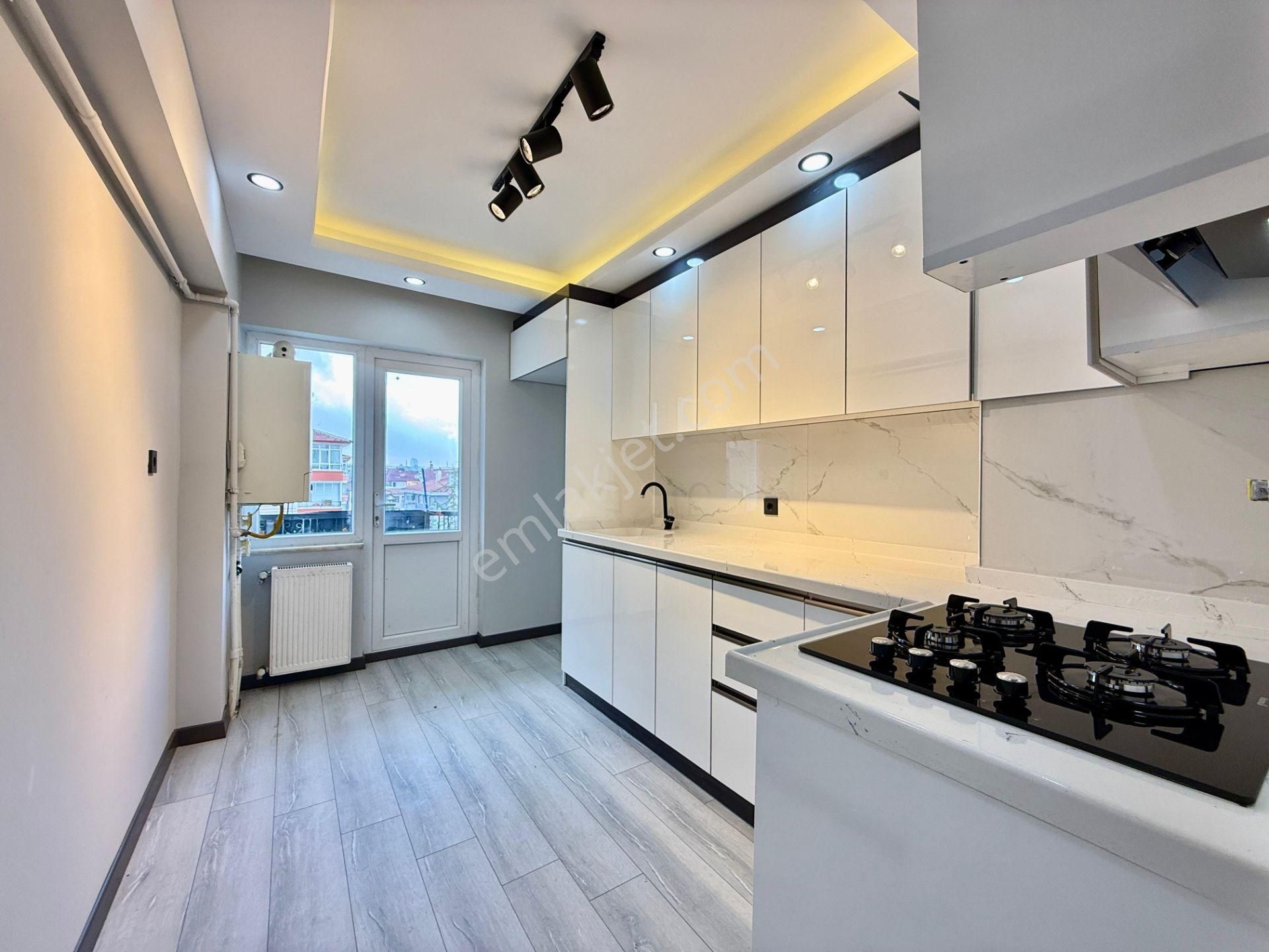 Kalecik Emlak'tan Fatih Mah.g.b Cephe Full Yapılı 3+1 1.kat 130m² - Görsel 4