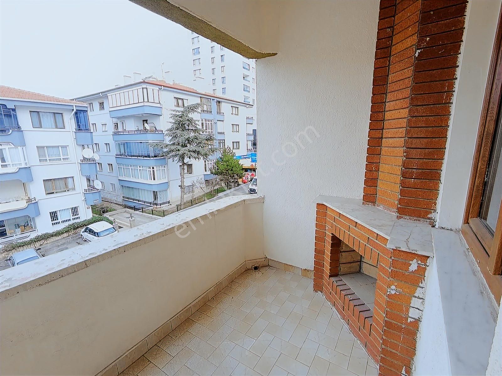 Çankayada Lizbon Caddesine Yakın Ara Kat 3+1 Kiralık Daire - Görsel 10