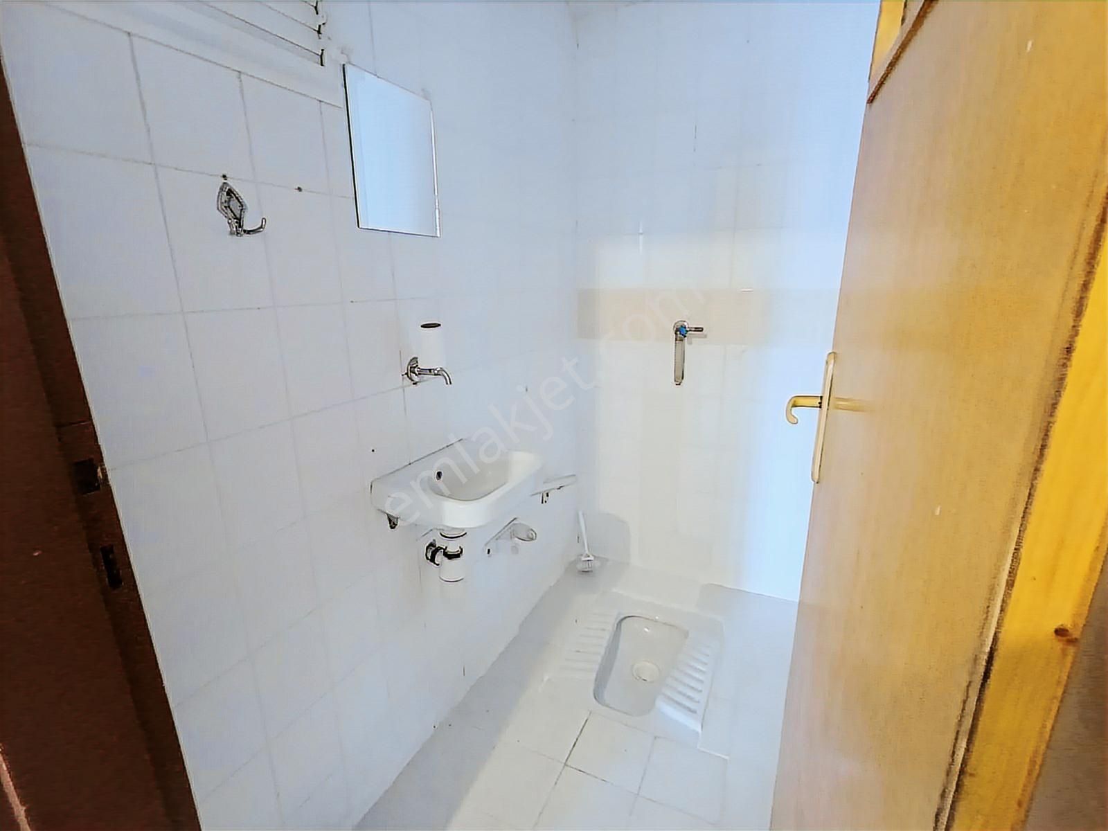 Çankayada Lizbon Caddesine Yakın Ara Kat 3+1 Kiralık Daire - Görsel 14