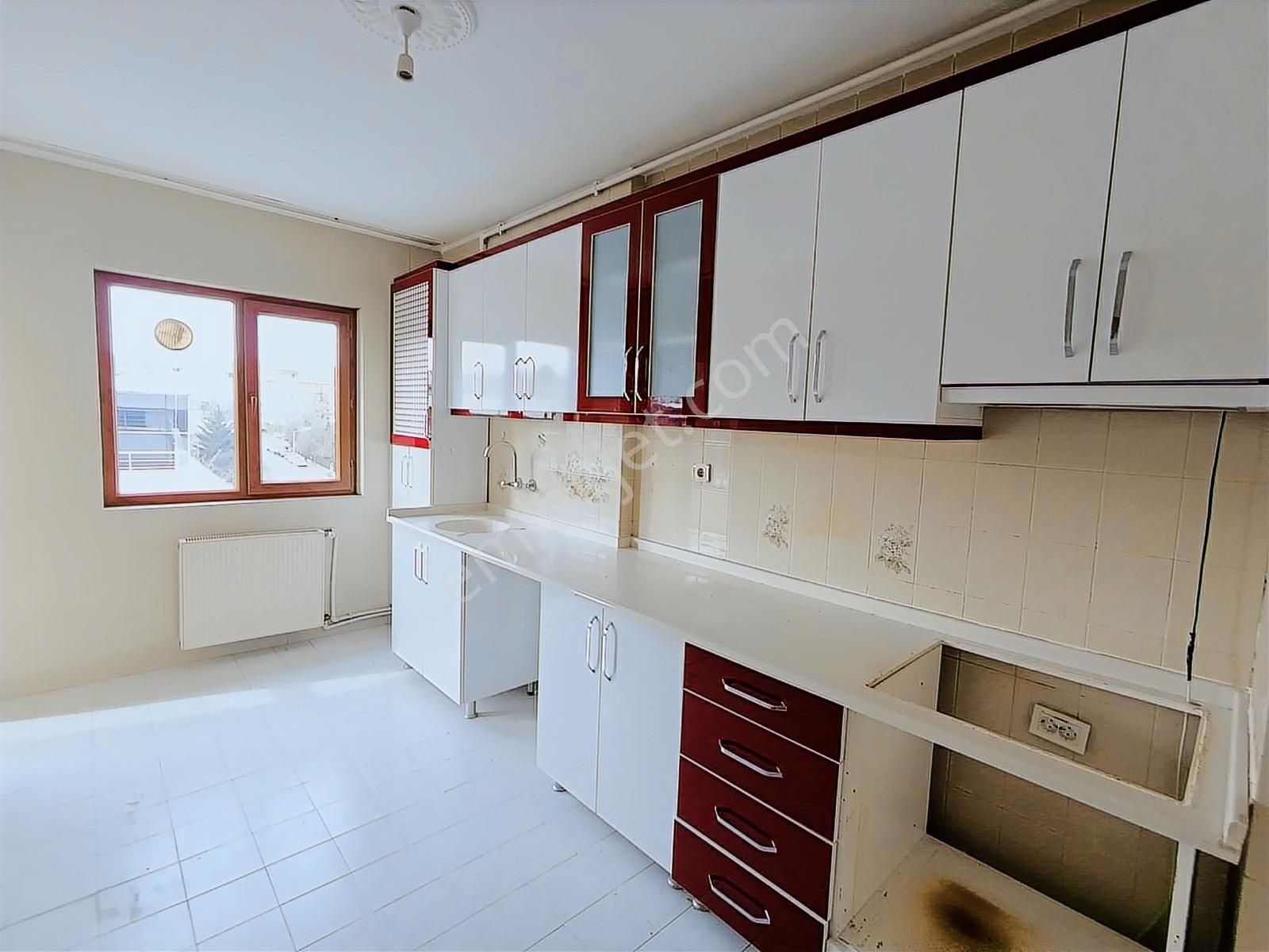 Çankayada Lizbon Caddesine Yakın Ara Kat 3+1 Kiralık Daire - Görsel 31