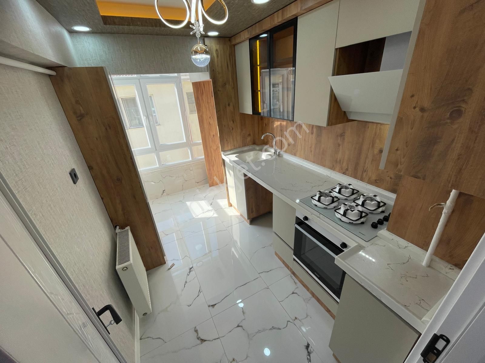 Sincan İstasyon Mah.'de Satılık 3+1 Ön Cephe Full Yapılı Bağımsız Daire - Görsel 3