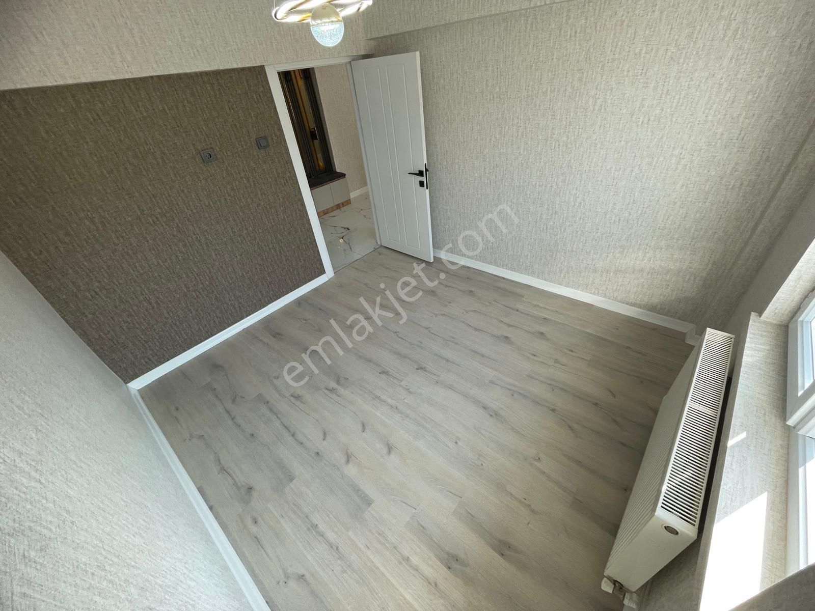 Sincan İstasyon Mah.'de Satılık 3+1 Ön Cephe Full Yapılı Bağımsız Daire - Görsel 12