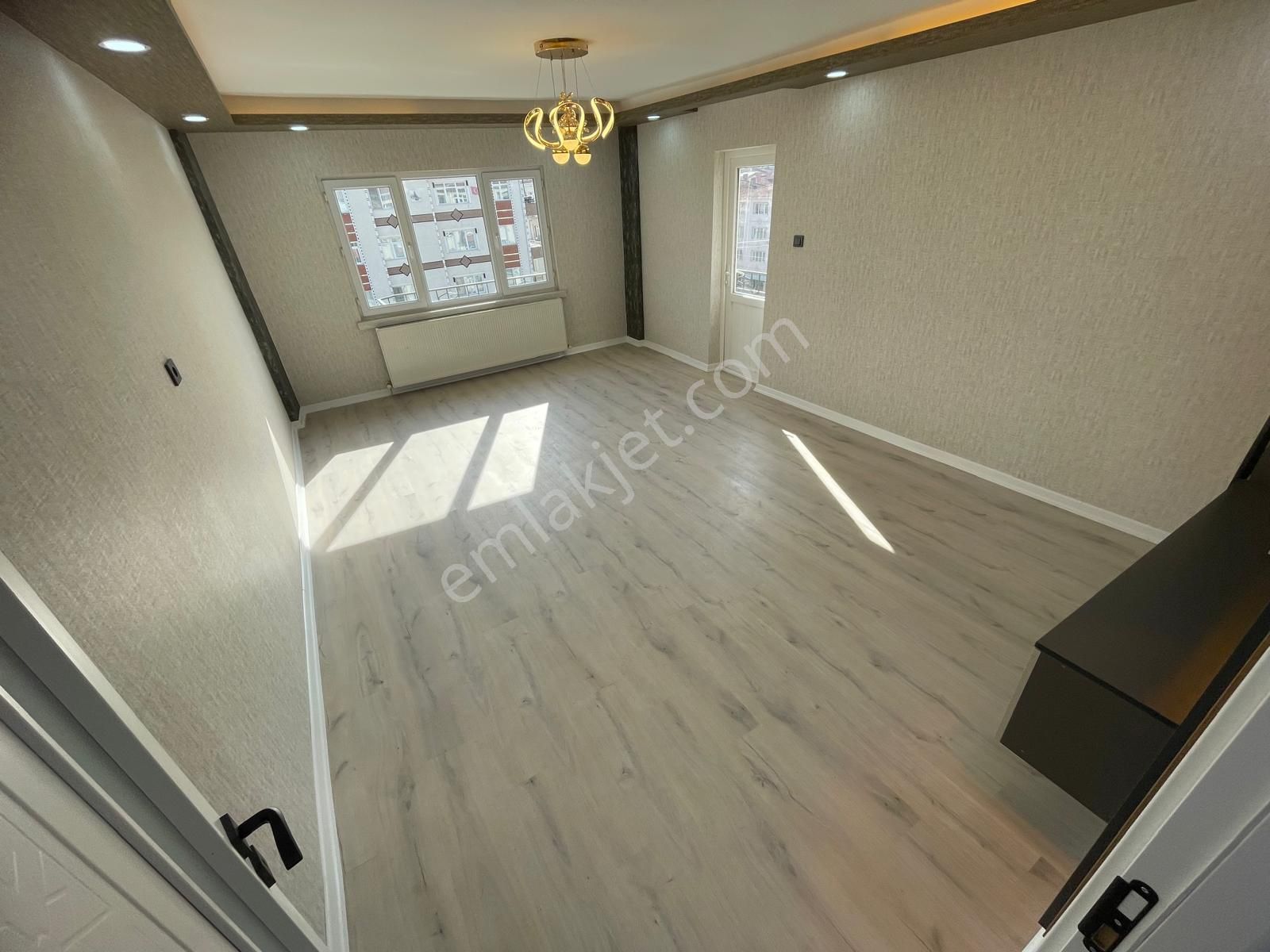 Sincan İstasyon Mah.'de Satılık 3+1 Ön Cephe Full Yapılı Bağımsız Daire - Görsel 5