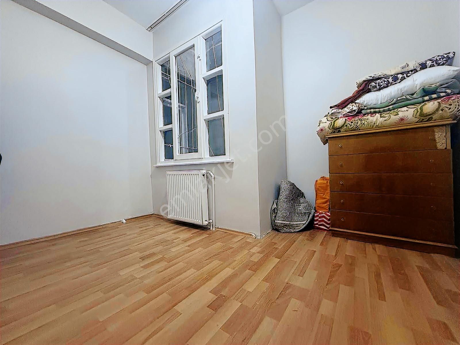 Ana Caddeye Yürüme Mesafesinde Çamlıca Manzaralı 100 M² Daire - Görsel 16
