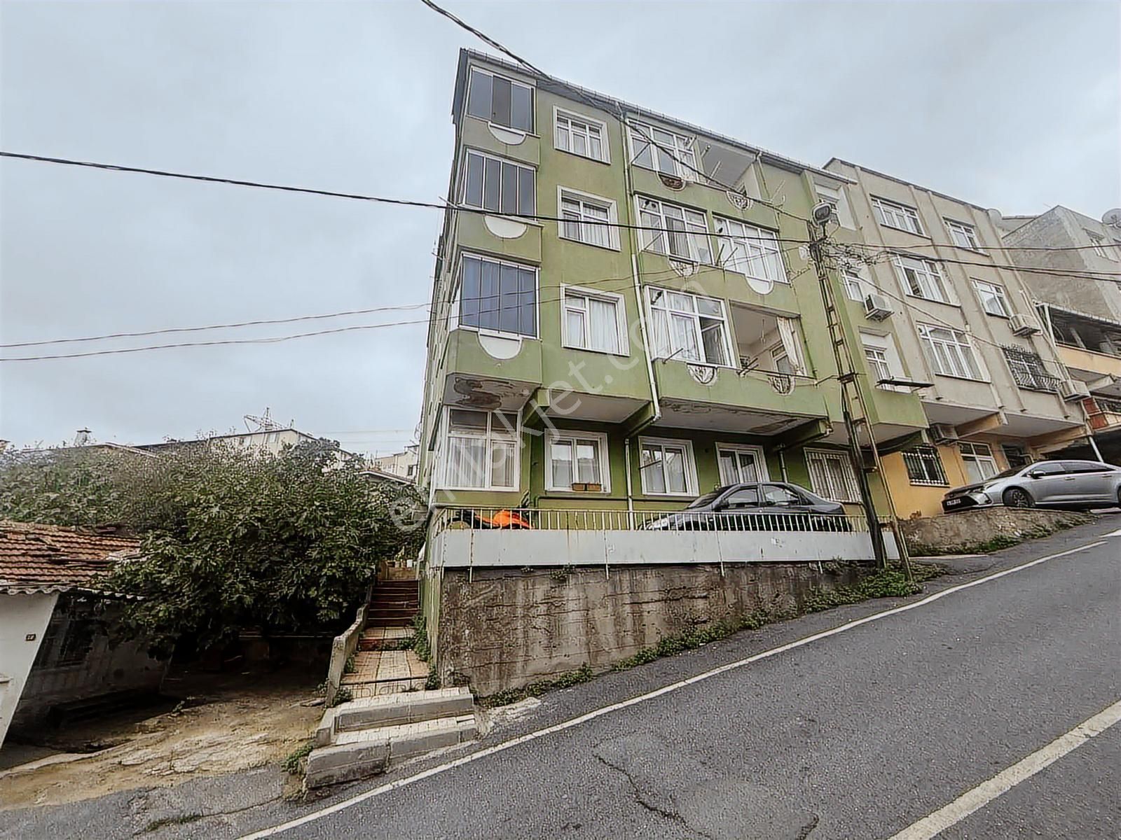 Ana Caddeye Yürüme Mesafesinde Çamlıca Manzaralı 100 M² Daire - Görsel 10