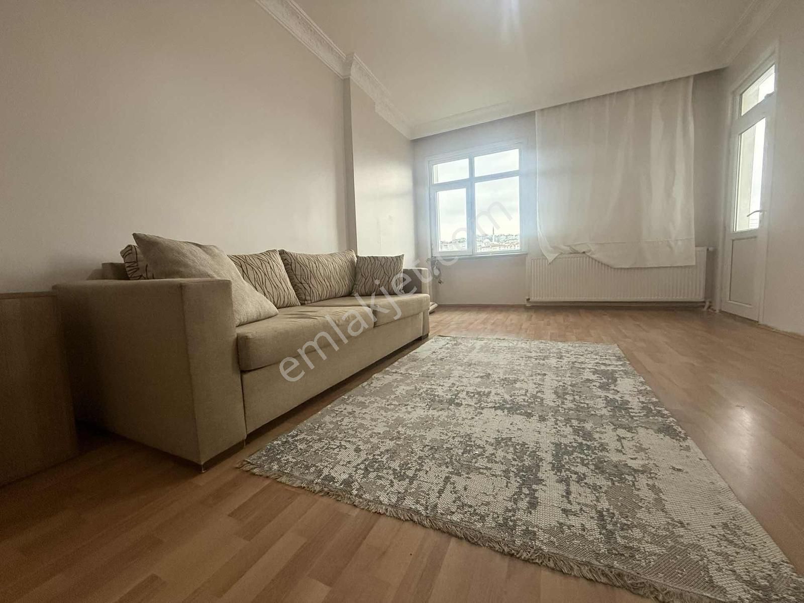 Ana Caddeye Yürüme Mesafesinde Çamlıca Manzaralı 100 M² Daire - Görsel 6