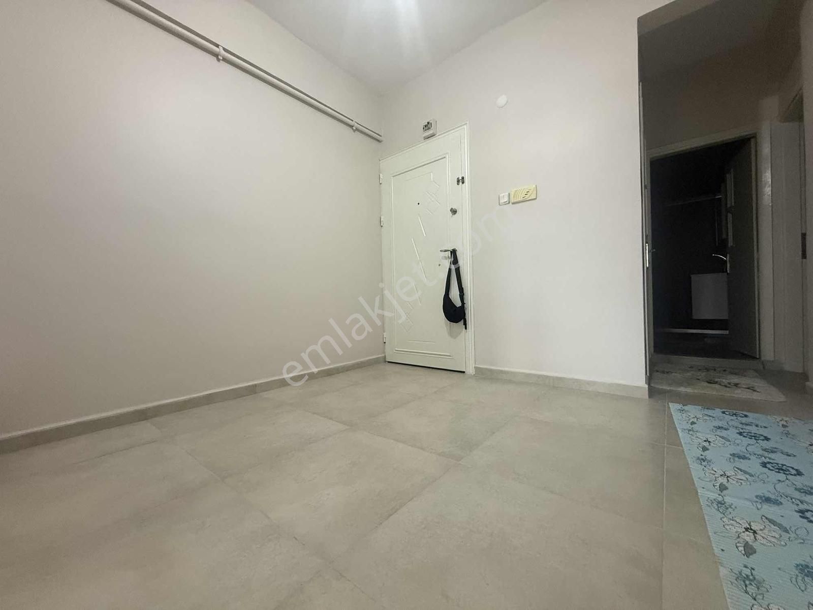 Ana Caddeye Yürüme Mesafesinde Çamlıca Manzaralı 100 M² Daire - Görsel 9