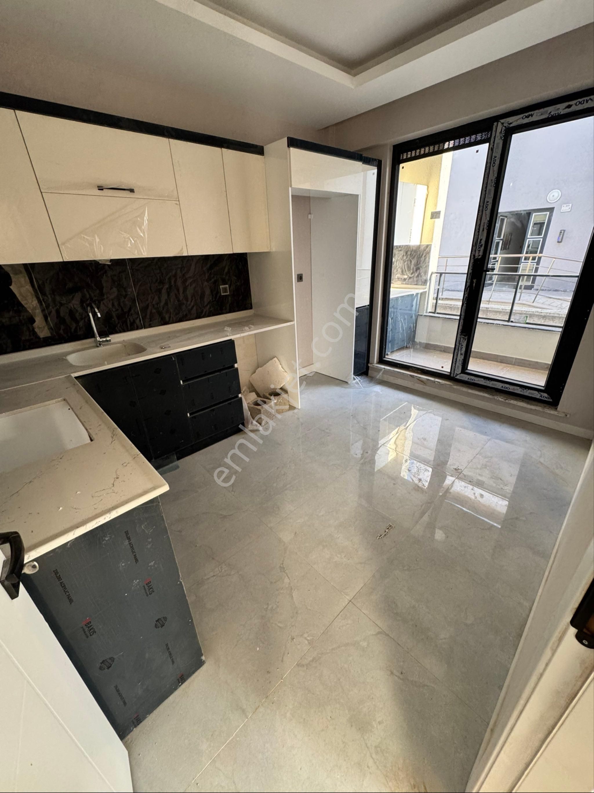 Alakovada Süper Konumda Lüx 2+1 Daire - Görsel 10