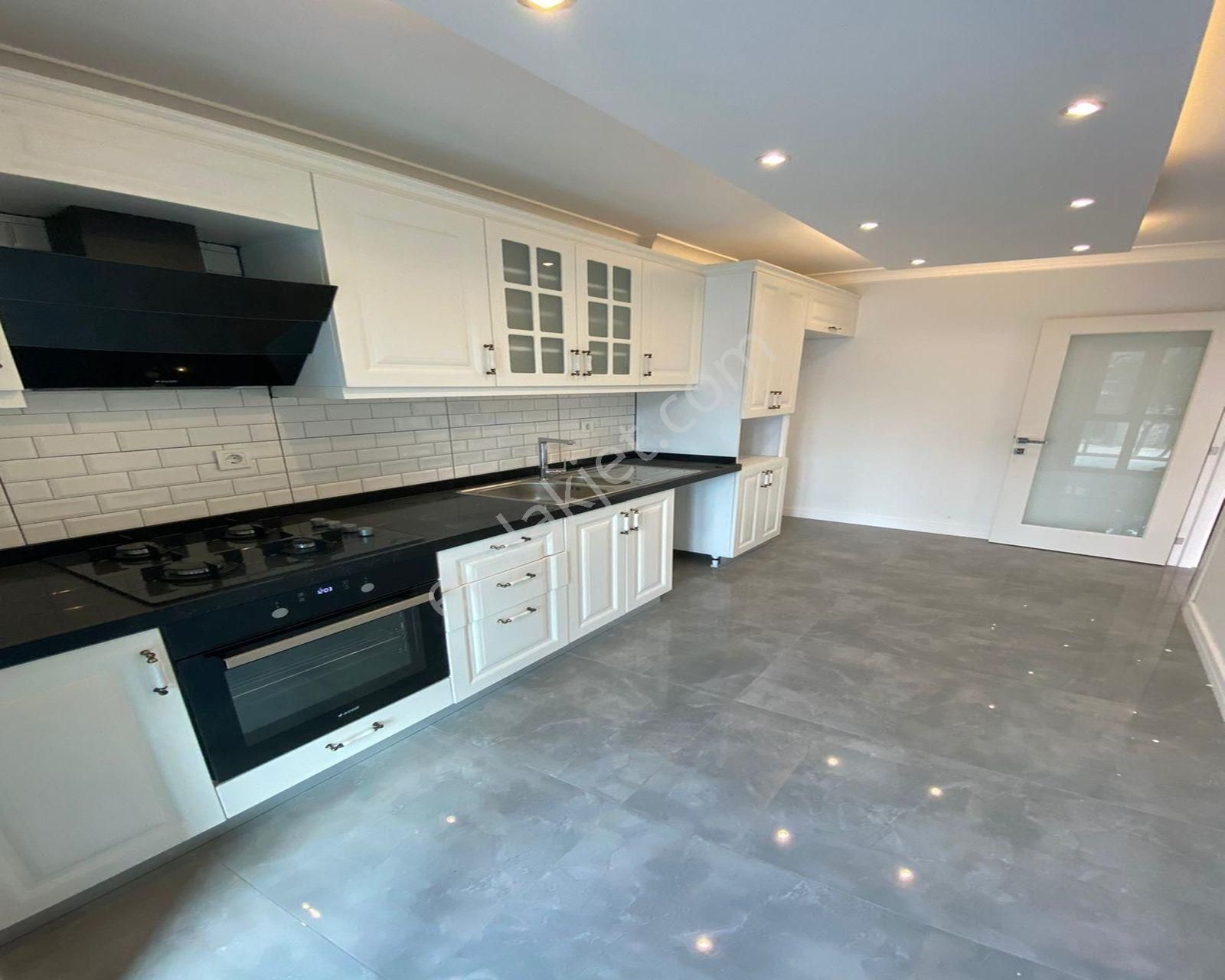 Beylikdüzü Cumhuriyet Mahallesi Gezgen İnşaat'tan 2+1 Satılık Daire - Görsel 19