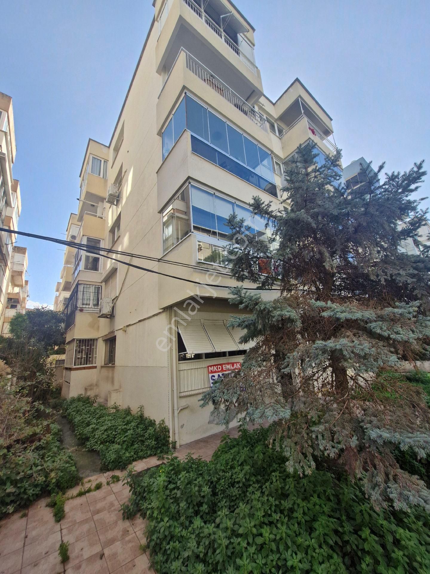 Bostanlıda Sahile Yakın Yatırımlık 3+1 Yüksek Zemin Kentsel Dönüşümlük Mkd Emlak - Görsel 5