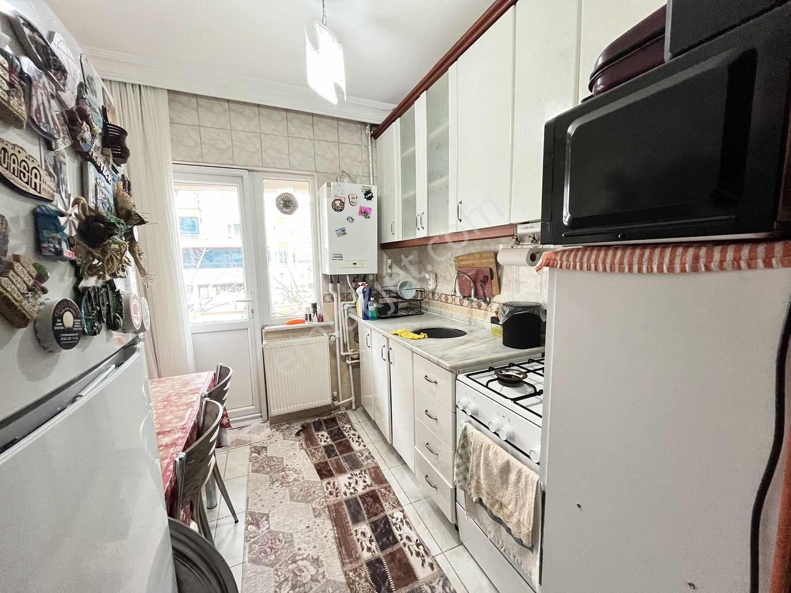 Avantaj'dan Şok!! Küçük Kayaş'ta Cadde Dibi Ara Katta 3+1 Dairee - Görsel 4