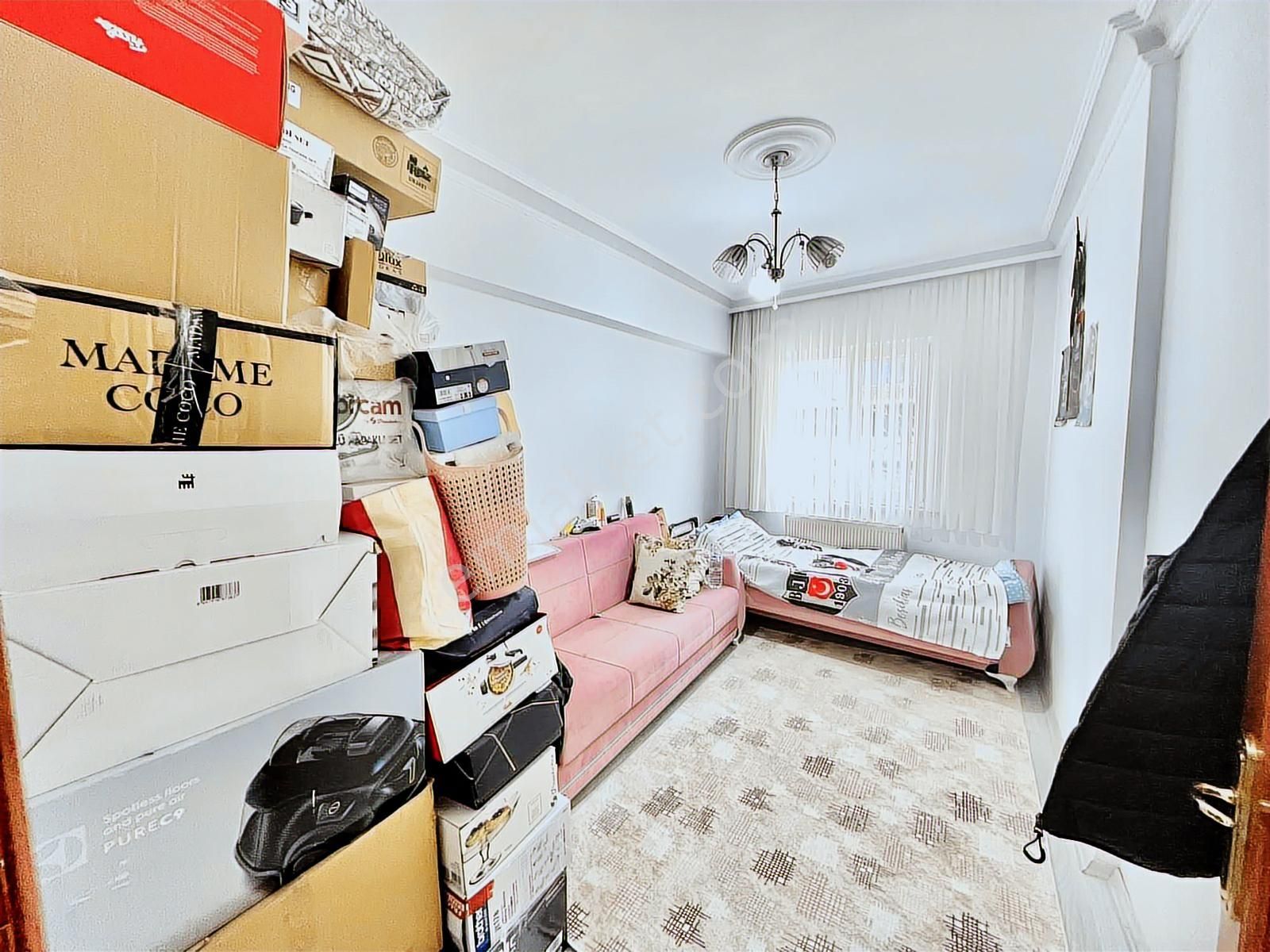 Avantaj'dan Şok!! Küçük Kayaş'ta Cadde Dibi Ara Katta 3+1 Dairee - Görsel 16