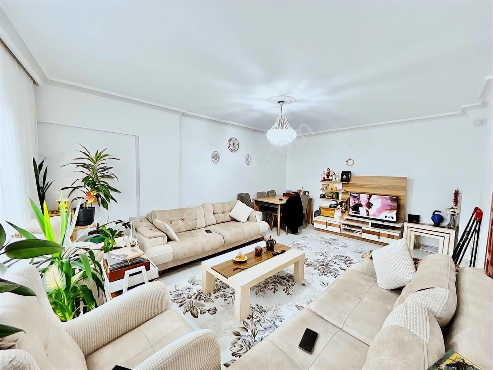 Avantaj'dan Şok!! Küçük Kayaş'ta Cadde Dibi Ara Katta 3+1 Dairee - Görsel 22