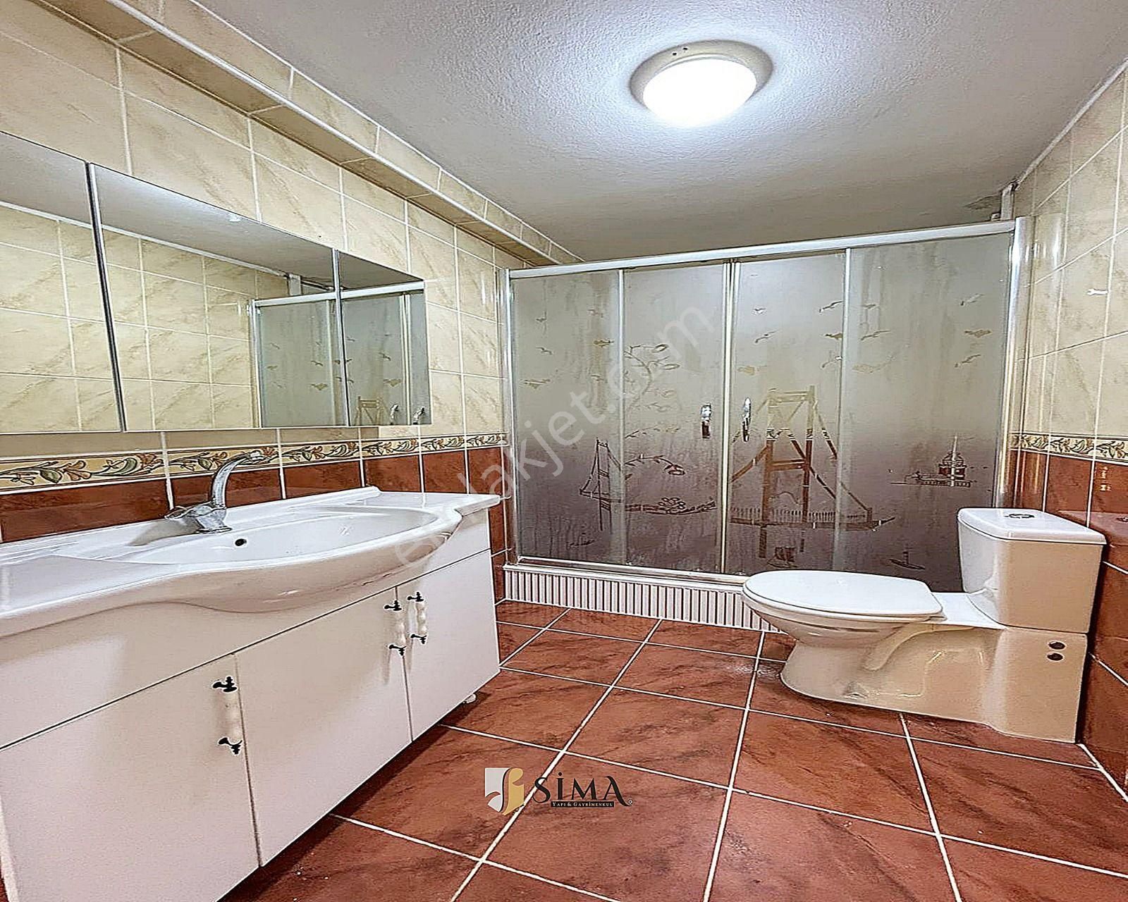 Metrobüse Yakın Geniş Ailelere Uygun Dekorlu 3+1 Satılık Daire - Görsel 8