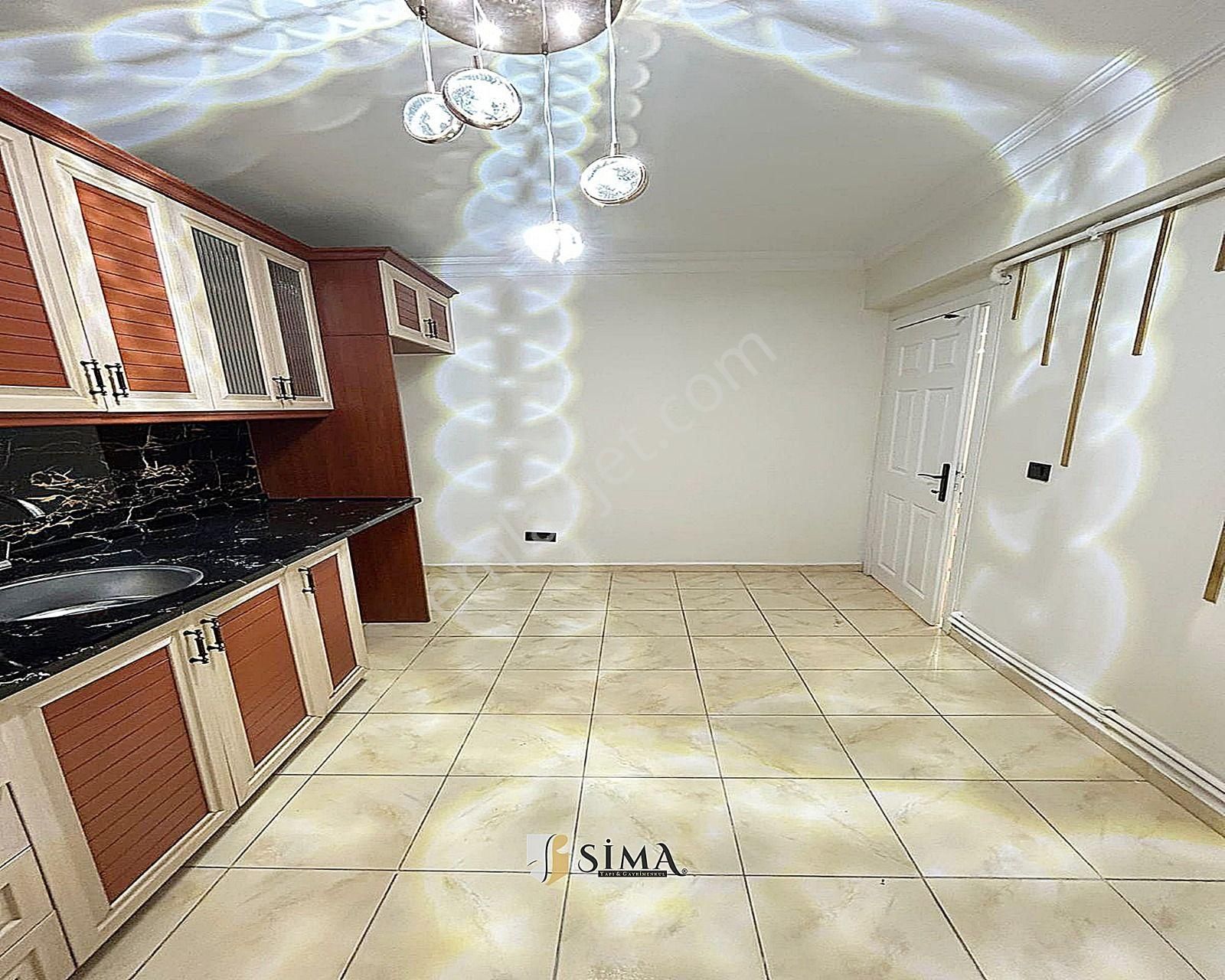 Metrobüse Yakın Geniş Ailelere Uygun Dekorlu 3+1 Satılık Daire - Görsel 22