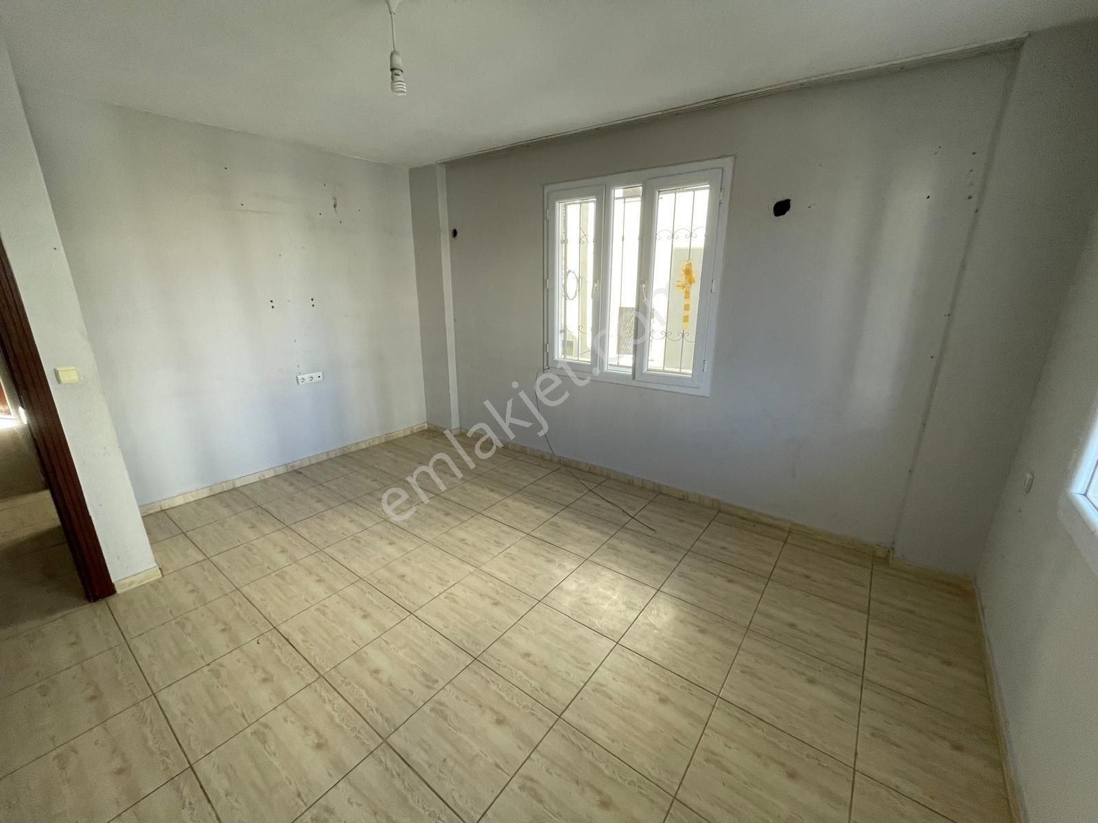 Bahçeşehirde Yeni Boyalı Masrafsız K.mtfk 2+1 !!!! - Görsel 9