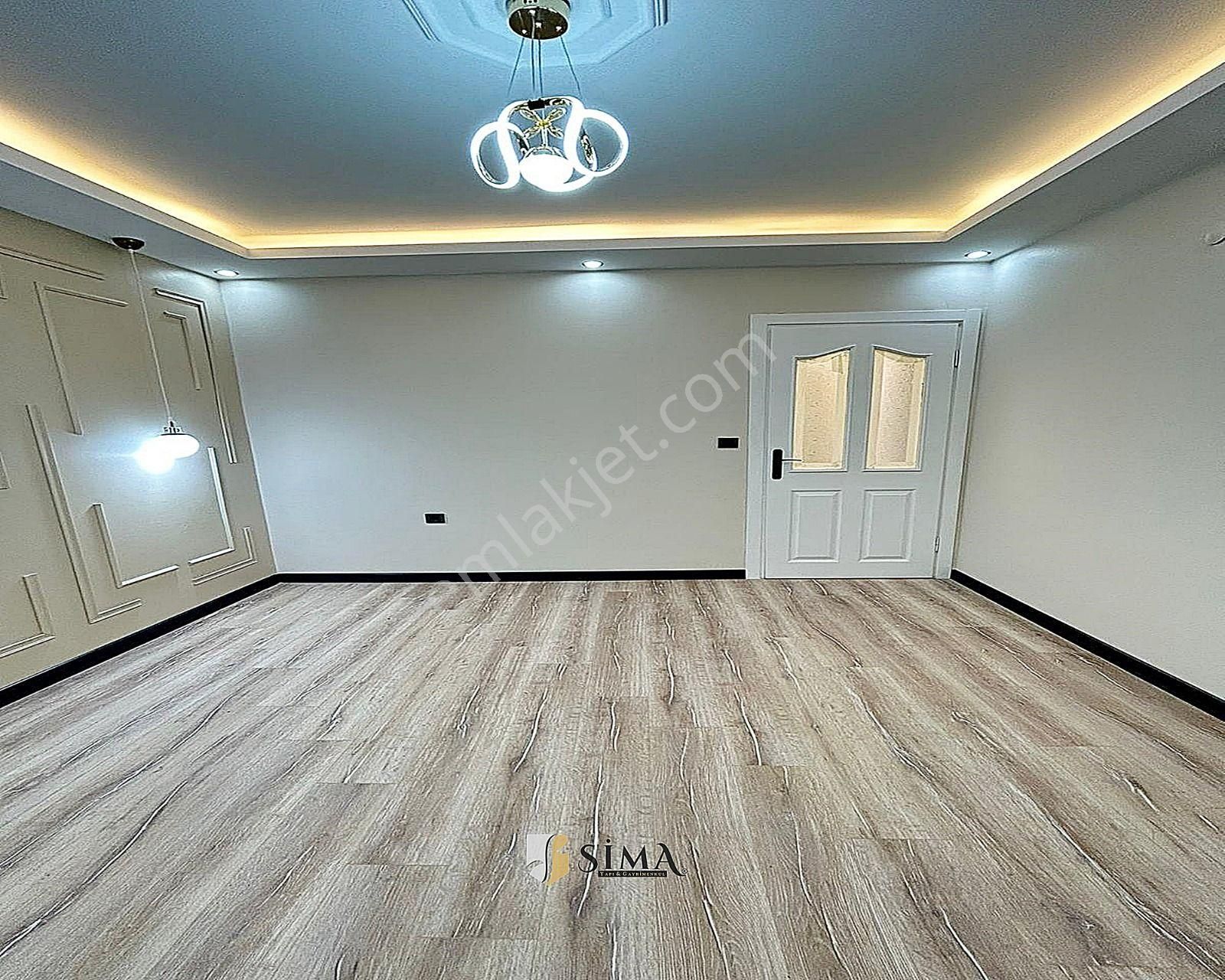 Metrobüse Yakın Krediye Uygun İskanlı Bahçe Kullanımlı Dekorlu 2+1 Satılık Daire - Görsel 24