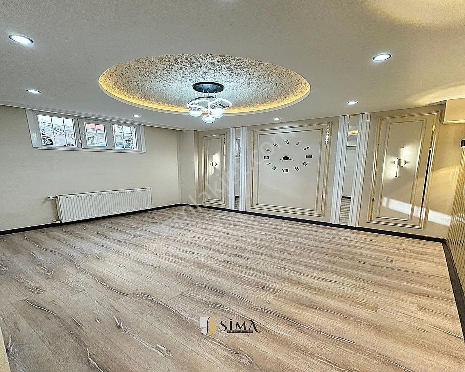 Metrobüse Yakın Krediye Uygun İskanlı Bahçe Kullanımlı Dekorlu 2+1 Satılık Daire - Görsel 2