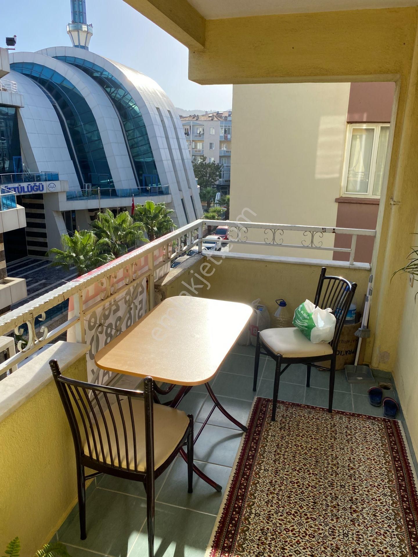 Gazi Mah 3+1 Kiracılı Daire - Görsel 12