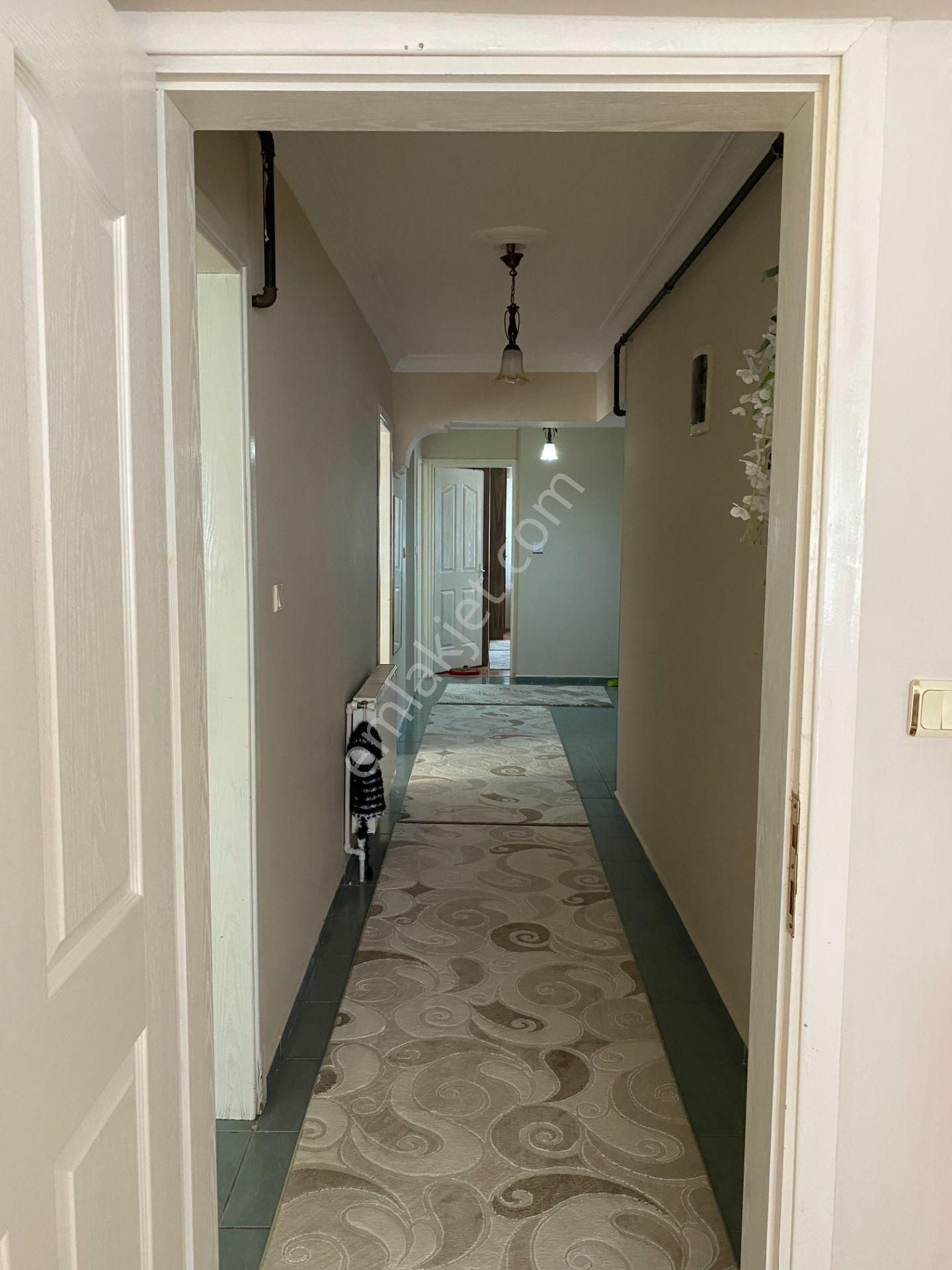 Gazi Mah 3+1 Kiracılı Daire - Görsel 9