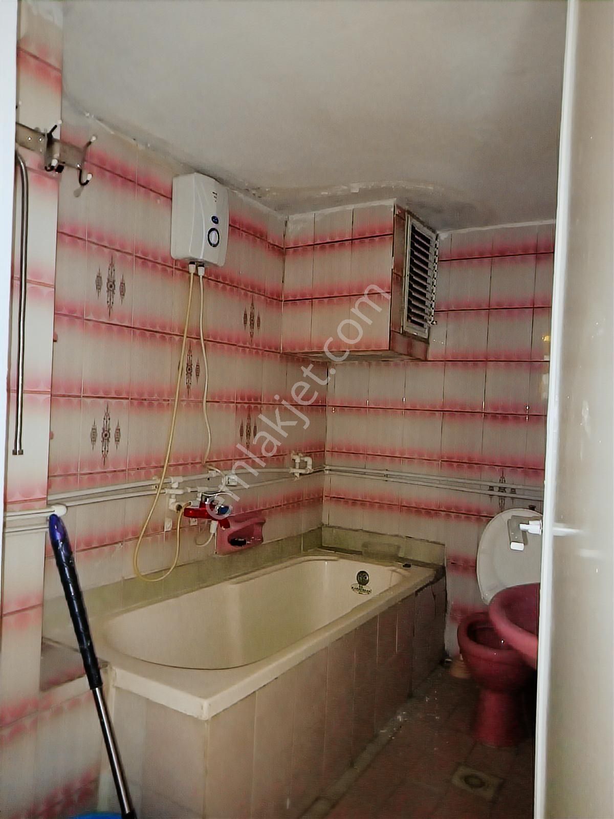 Müstakil Kiralık 3+1 G.enerjili Komple Boyası Yapılı 14000 Tl.. - Görsel 6