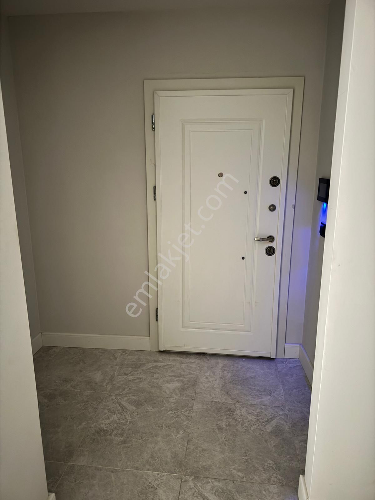 Remax Anı 'dan Yeni Çamlıca Konutları 'nda Kiralık 2+1 Dubleks Daire - Görsel 3