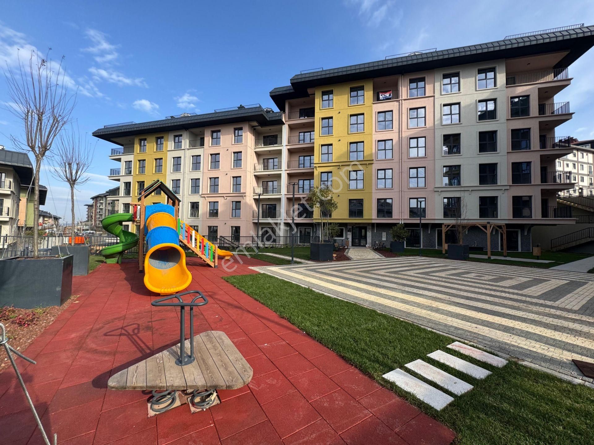 Remax Anı 'dan Yeni Çamlıca Konutları 'nda Kiralık 2+1 Dubleks Daire - Görsel 27