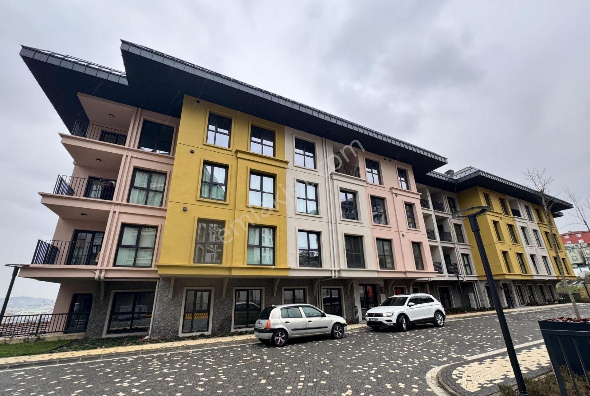 Remax Anı 'dan Yeni Çamlıca Konutları 'nda Kiralık 2+1 Dubleks Daire - Görsel 31