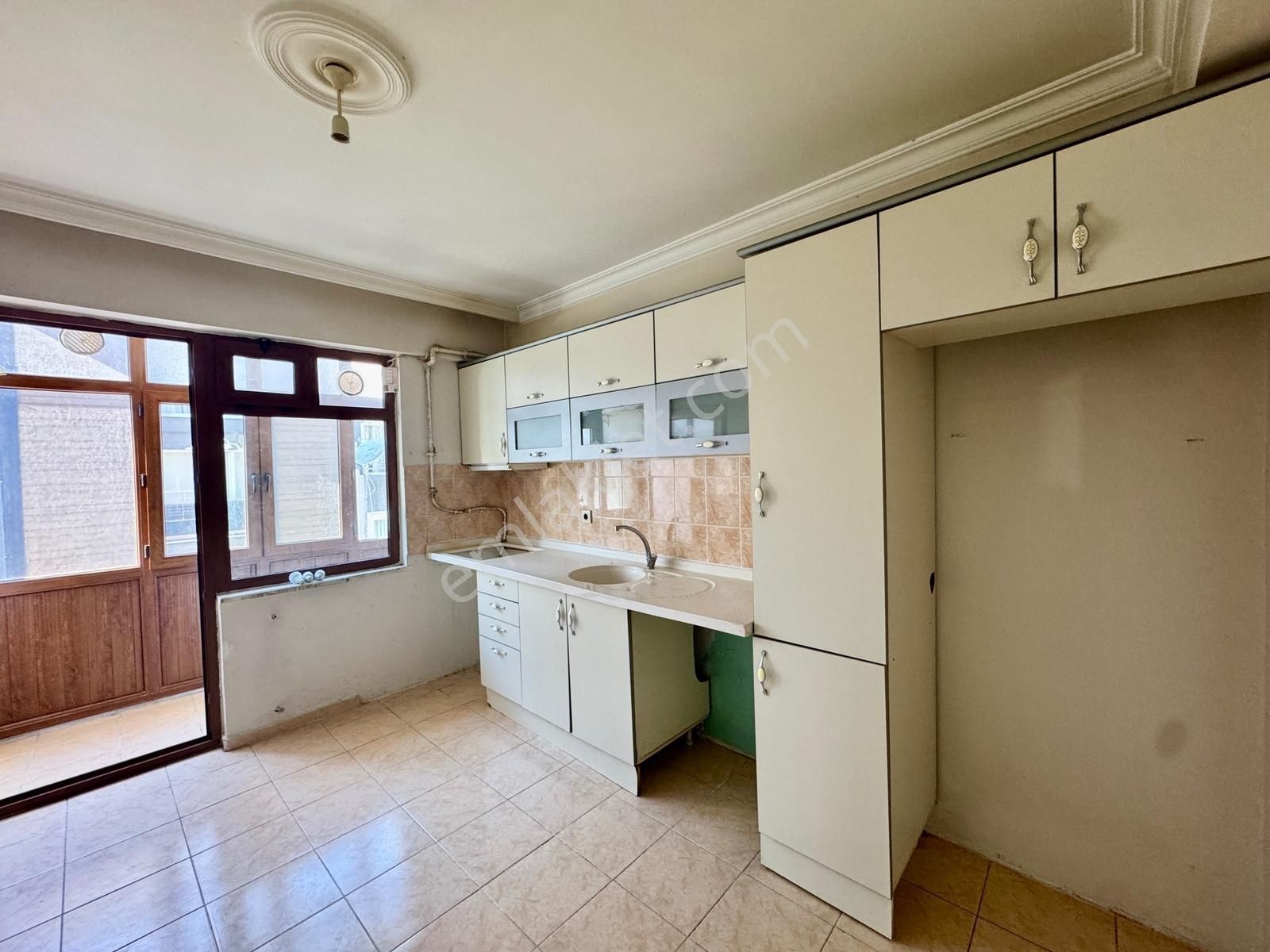 Kemalettin Muhtarlığı Karşısında 3+1 150m2 Kapalı Balkonlu - Görsel 17
