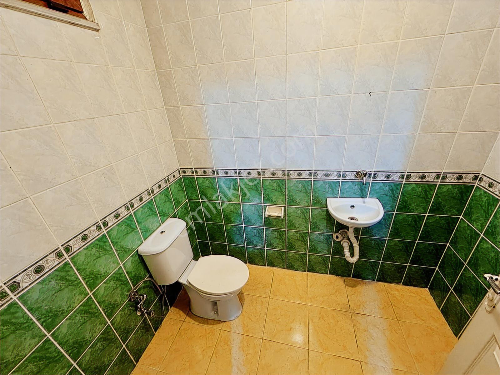 Kemalettin Muhtarlığı Karşısında 3+1 150m2 Kapalı Balkonlu - Görsel 2