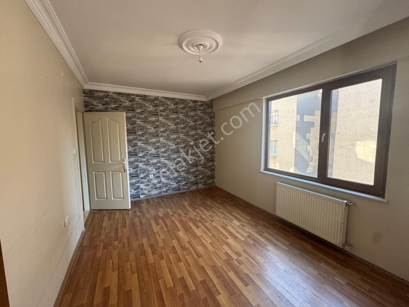 Kemalettin Muhtarlığı Karşısında 3+1 150m2 Kapalı Balkonlu - Görsel 13