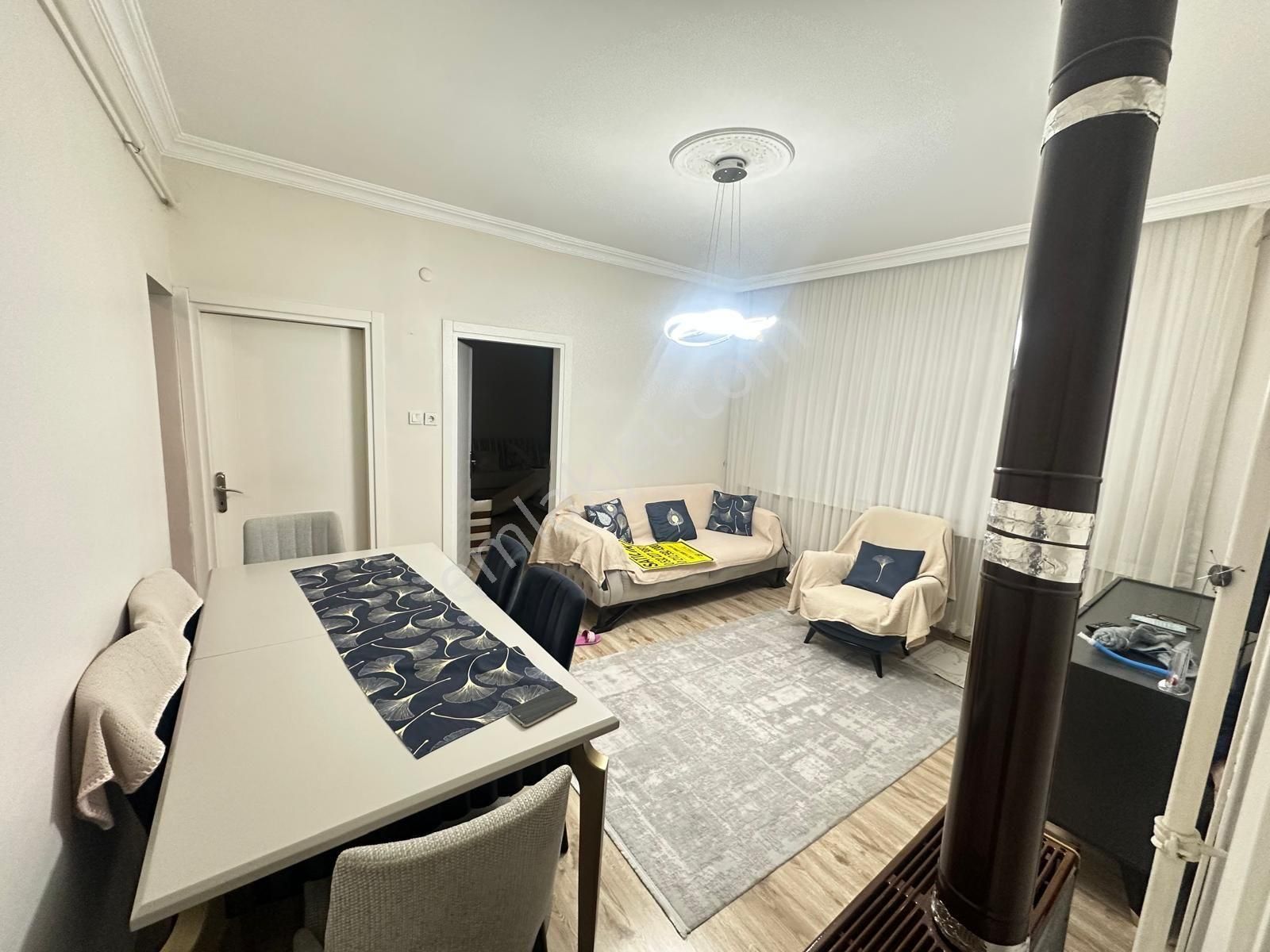 Loft'tan Kemalpaşa'da Satılık Yüksek Hisseli 3+1 Ara Kat Masrafsız Daire. - Görsel 5