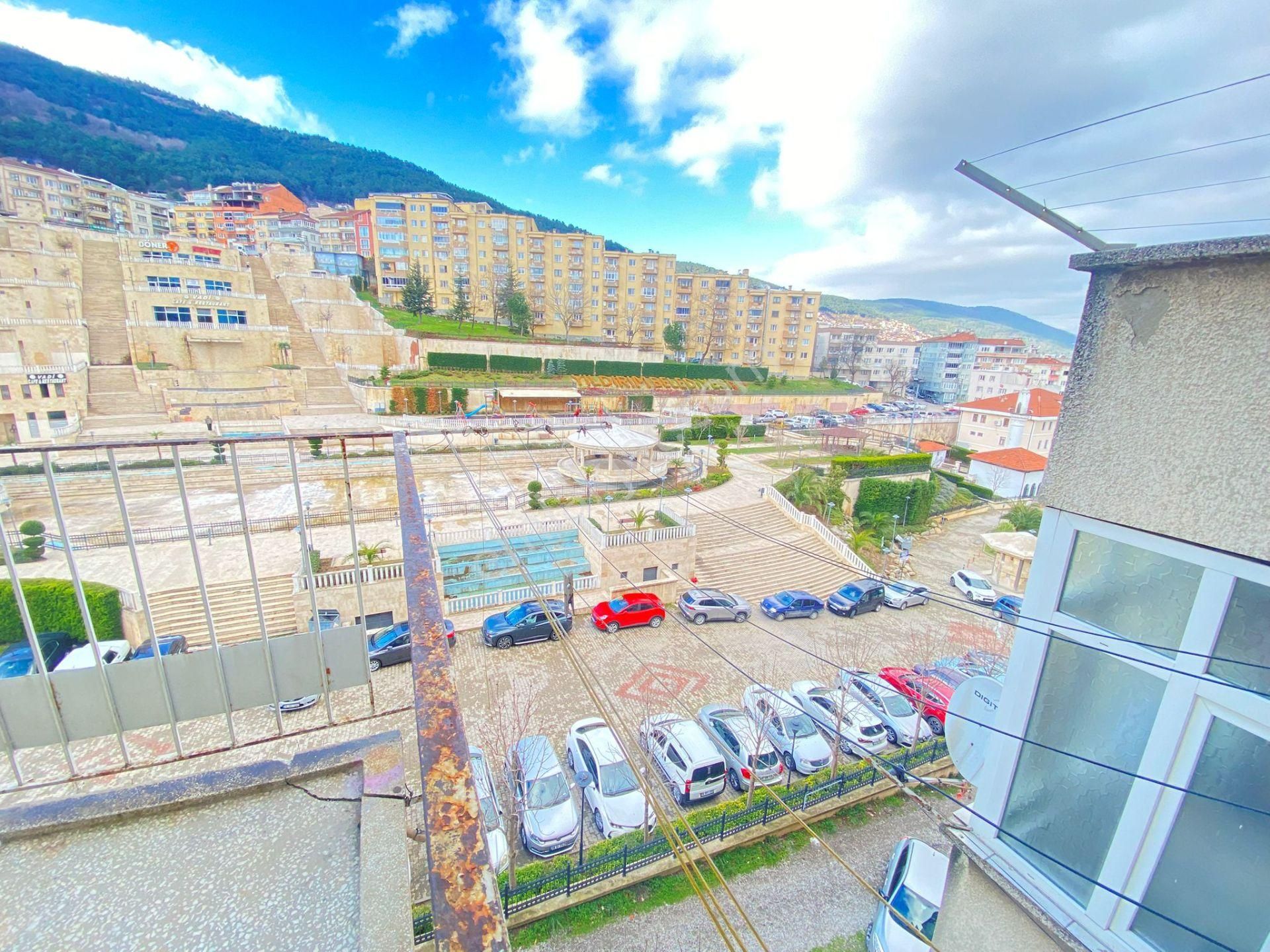 Bursa Yıldırım Yeni Mahallede 2+1 75 M2 3.(arakat) Kombili Manzaralı - Görsel 18