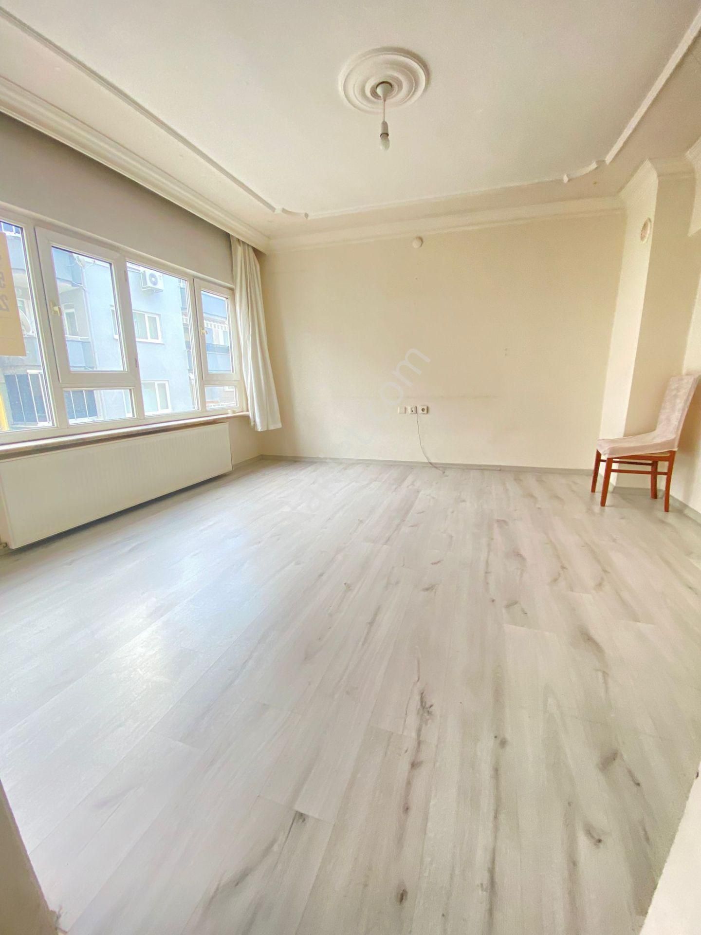 Bursa Yıldırım Yeni Mahallede 2+1 75 M2 3.(arakat) Kombili Manzaralı - Görsel 2